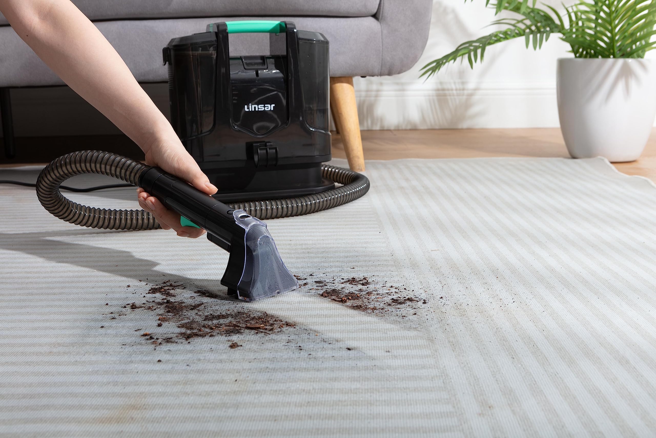 Linsar - Aspiradora de Agua tapiceria - Pulveriza, friega y aspira - en seco y húmedo para escaleras, tapicerías y alfombras - Cable de 3,3 m - 2 Accesorios - 400 vatios