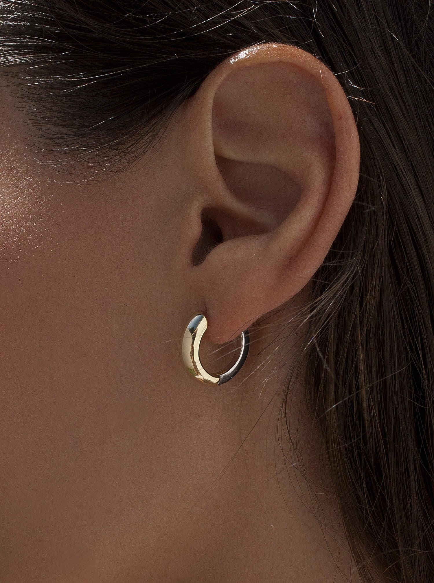 Pendientes de aro bicolor diámetro pequeño con dorado delante