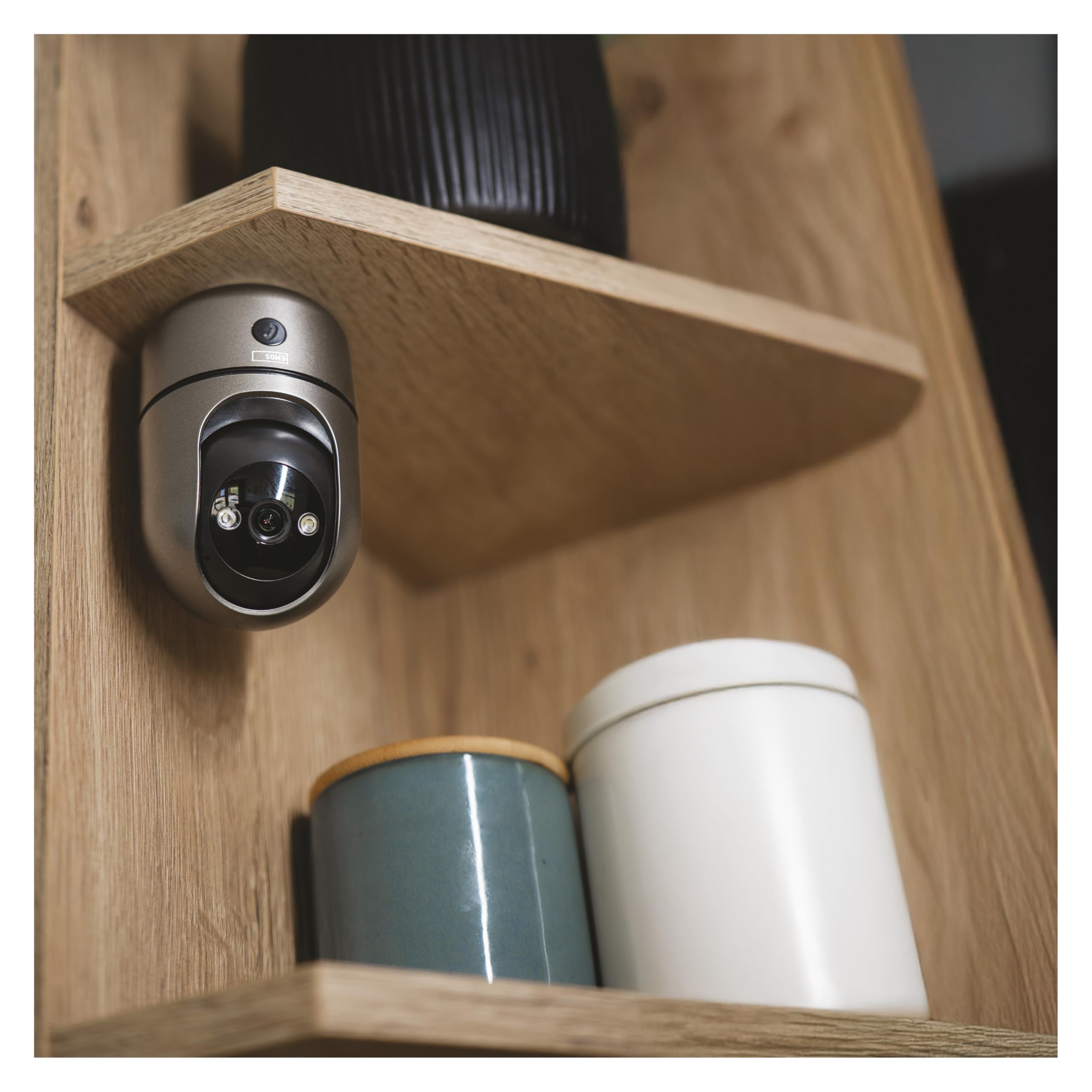EMOS GoSmart Wewnętrzna kamera monitorująca 4MP z podwójnym WiFi i aplikacją, inteligentna kamera IP do wnętrz, wykrywanie i śledzenie ruchu, widoczność w nocy i ustawienie obszaru, 2-drożne audio