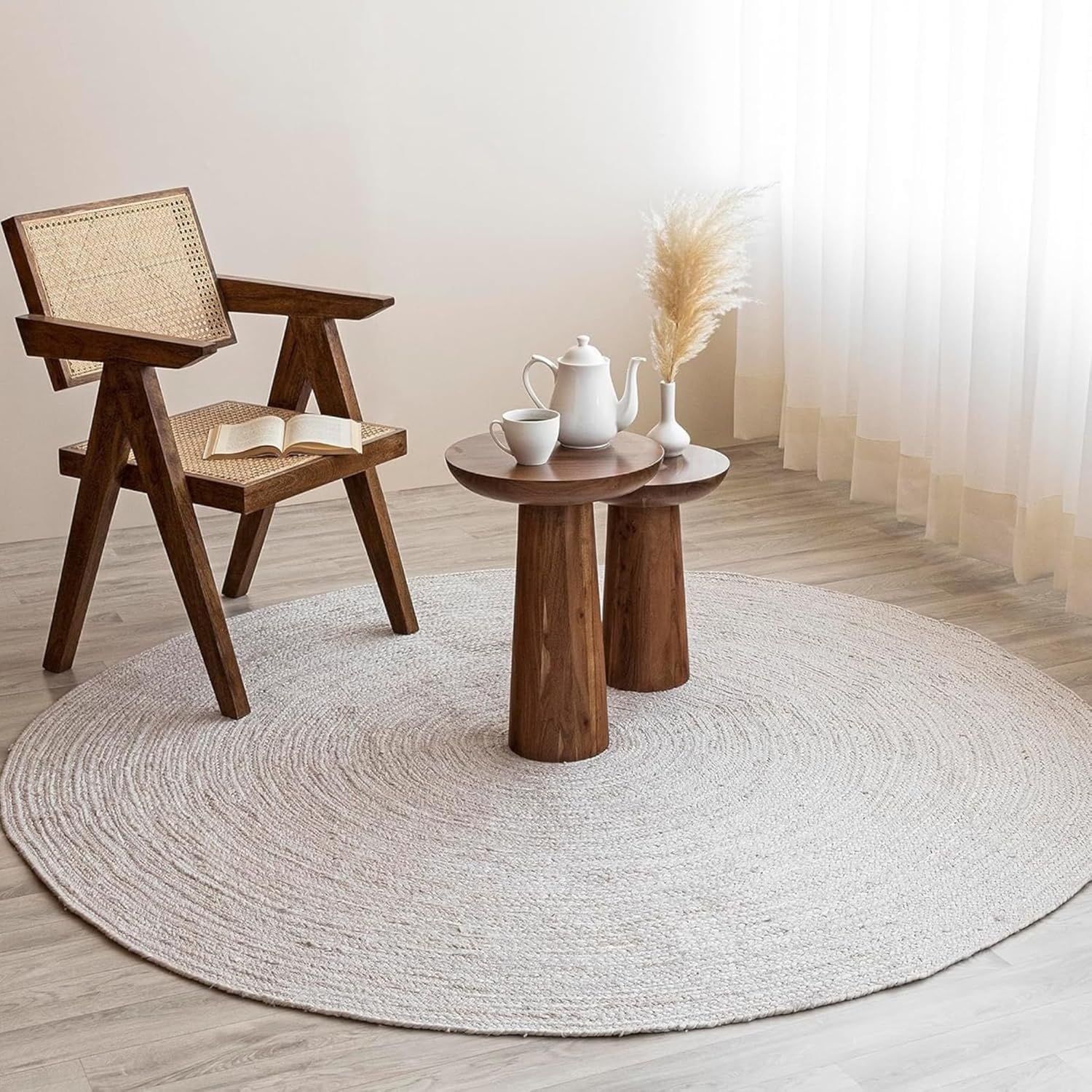 homemonde 6ft round natural jute rug - handwoven braided reversible vintage area rug farmhouse rustic and bohemian eco friendly home dcor for bedroom living room and kitchen