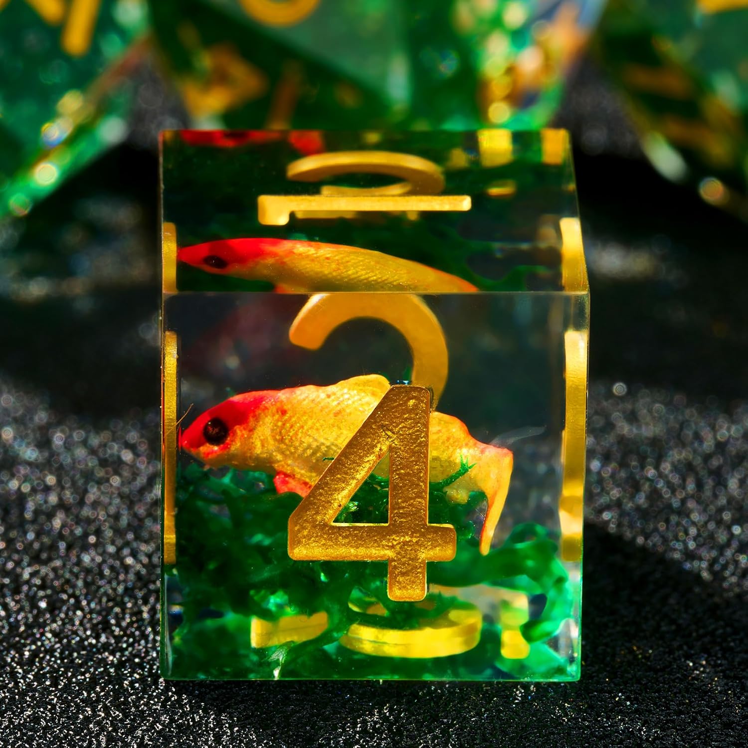 Moss and Koi Fish DND Dice Set - 7Pcs Sharp Edge Resin Polyhedral Game Dice for D&D RPG - Includes D20, D12, D10, D8, D6, D4 - Moss Agate Fish Design(Gold)