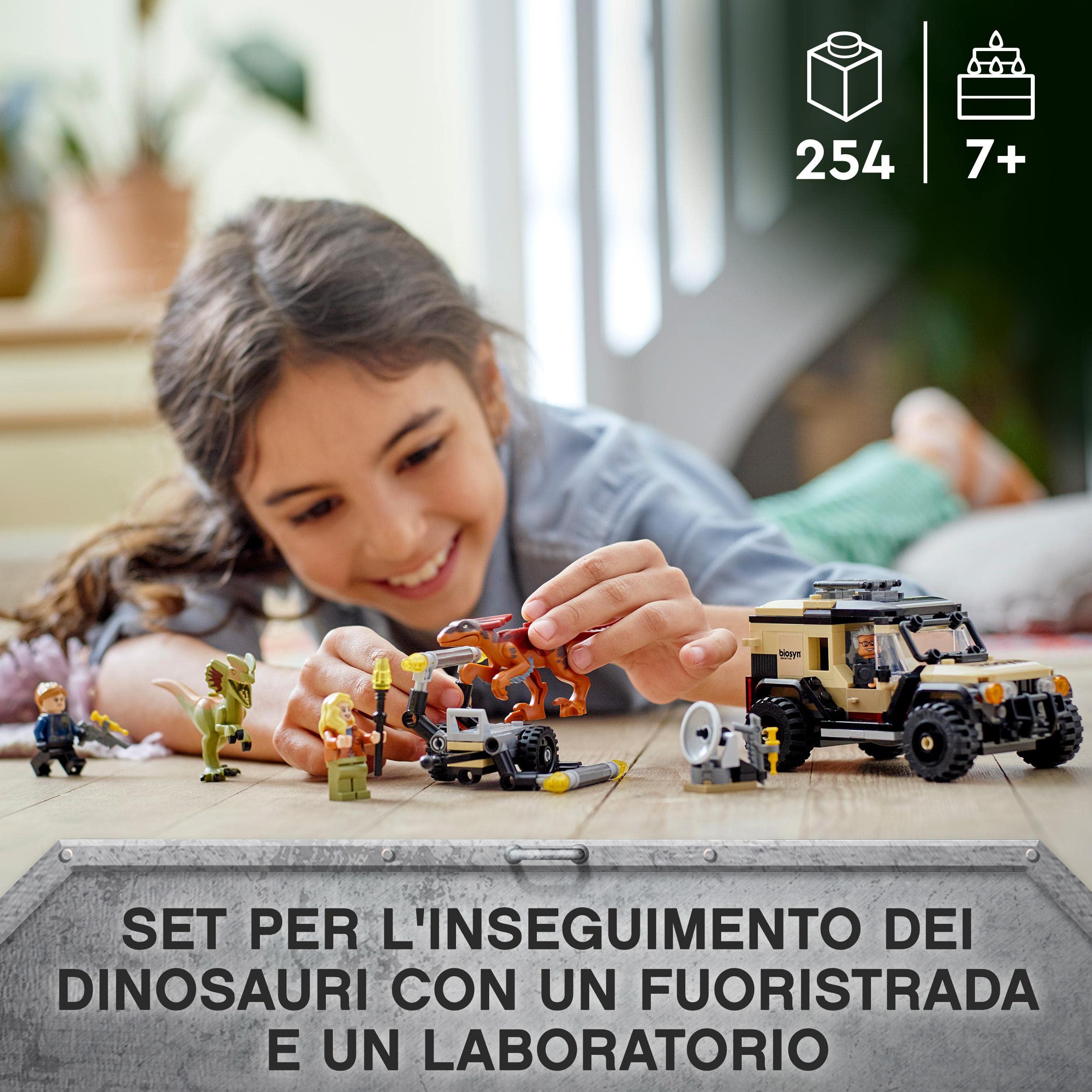 LEGO Jurassic World Trasporto del Piroraptor e del Dilofosauro, Set con 2 Dinosauri Giocattolo, Fuoristrada e 3 Minifigure, Giochi per Bambini e Bambine da 7 Anni in su, Idea Regalo Fan dei Dino 76951