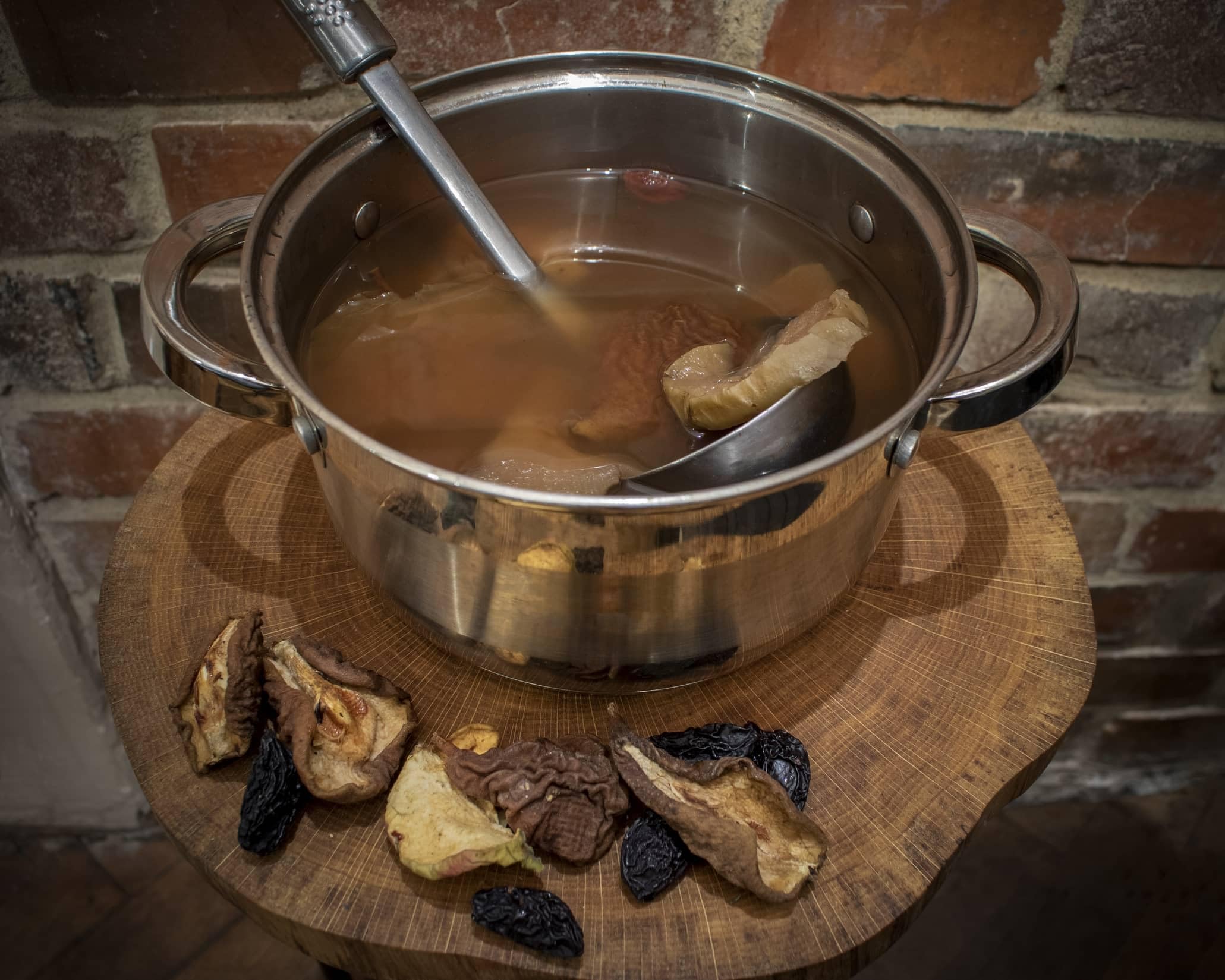 GELVIU Birnen Getrocknet Ungezuckert 2kg- Birnen Sonnengetrocknet - Getrocknete Früchte Birnen für Kompott ohne Konservierungsstoffe Superfood Unterstützt das Verdauungssystem