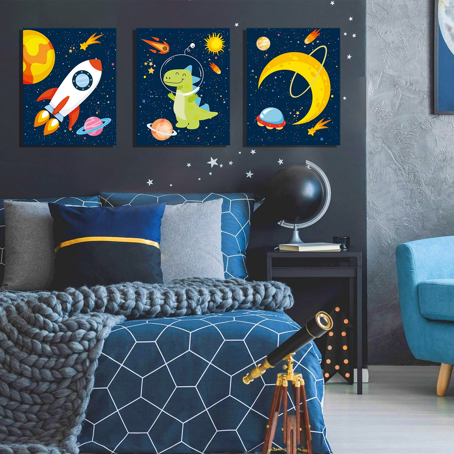 KAIRNE Póster de lienzo de pared de dinosaurios del espacio exterior, juego de 4 (12 x 16 pulgadas, enmarcado) planeta astronauta, decoración de cohete para habitación de niños, habitación de niños,