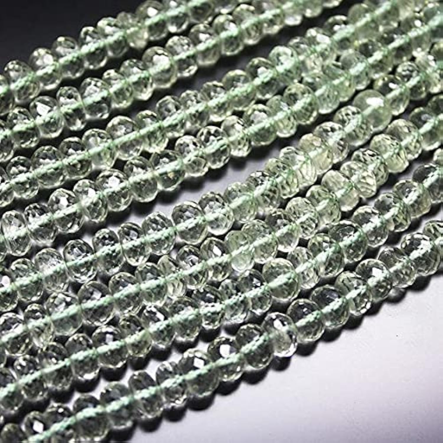 Prasiolite verte naturelle en perles facettées pour joaillerie artisanale haut de gamme