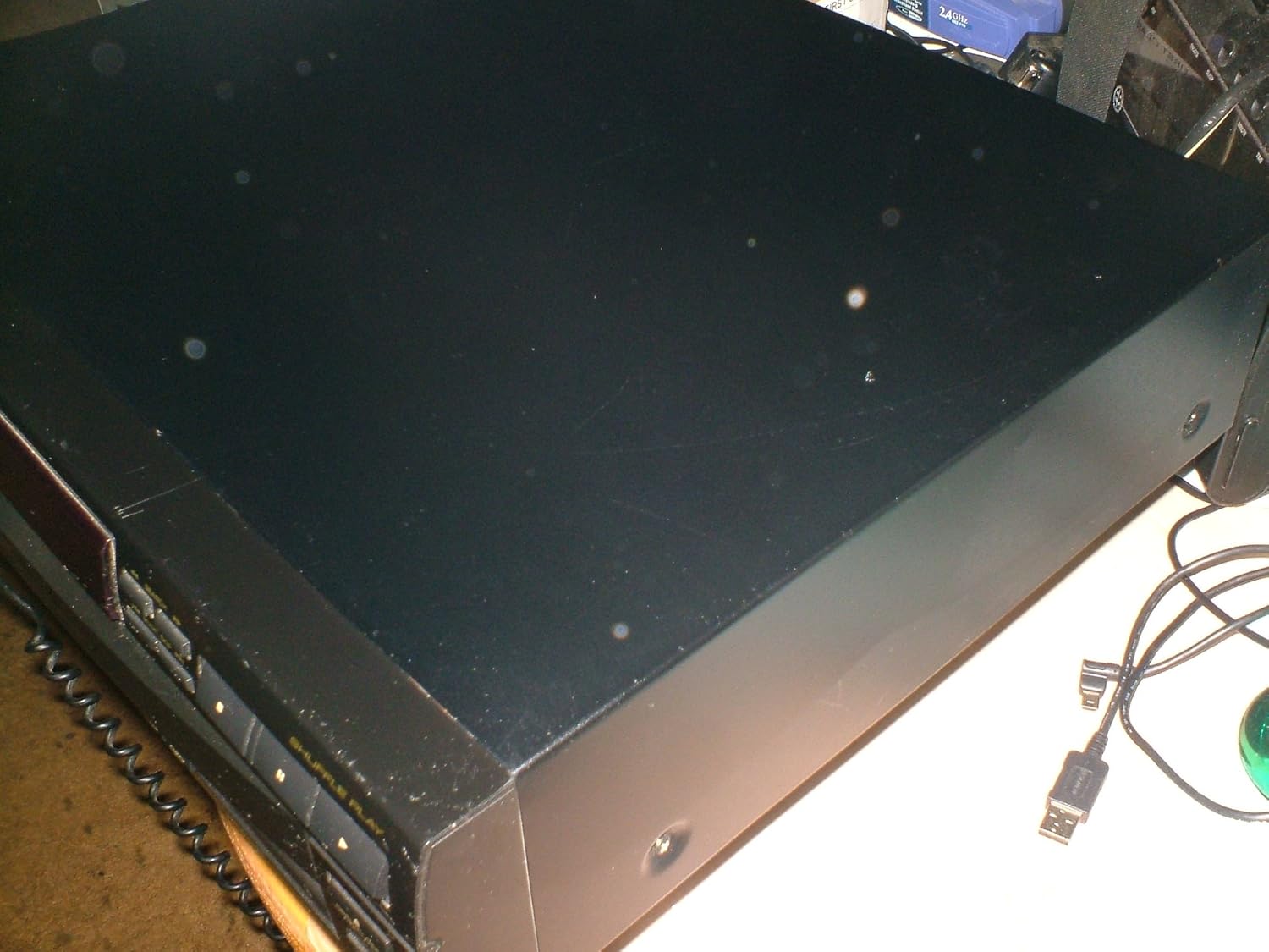 Close-up of the TEAC PD-D2750 display showing track and time information