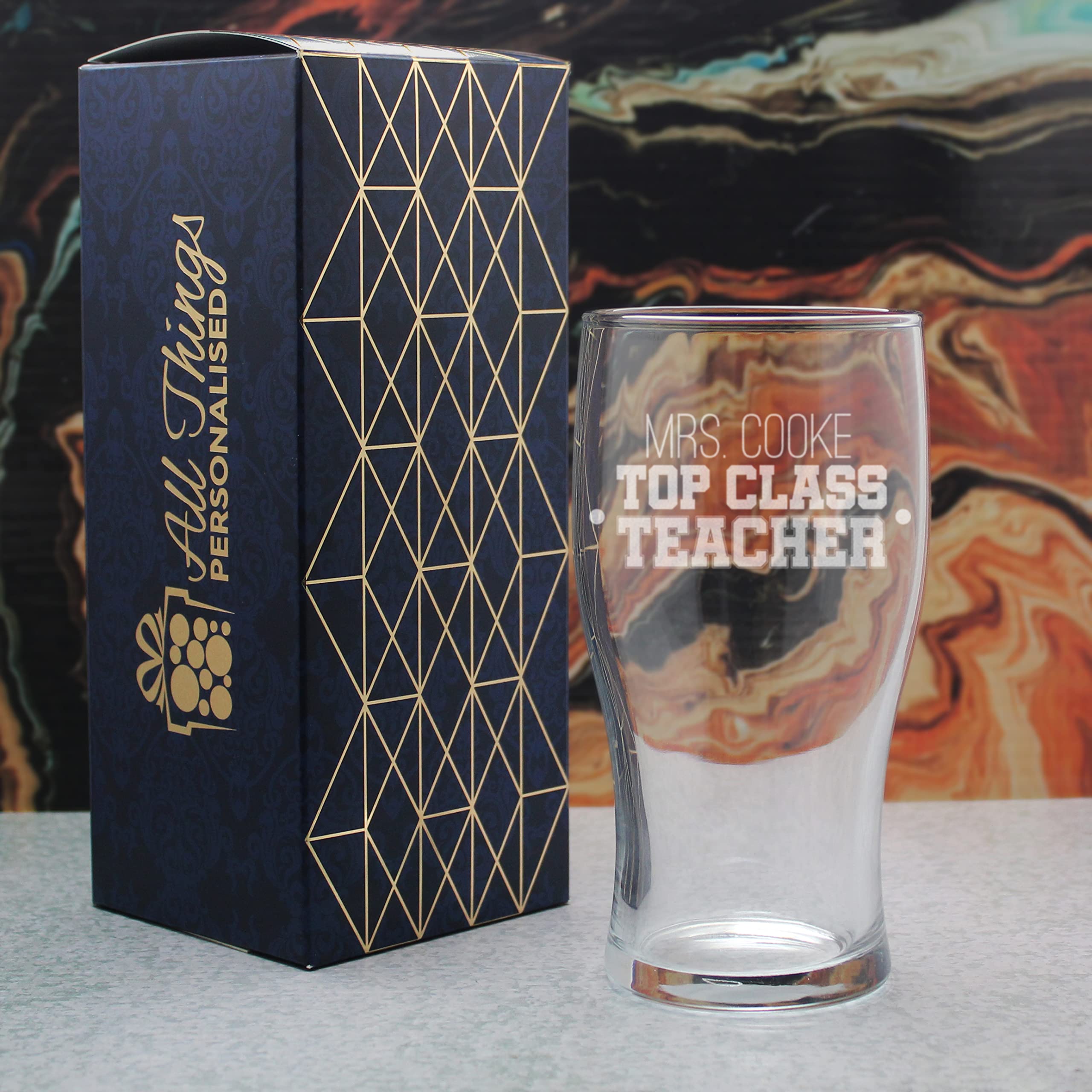 Verre à bière personnalisable pour professeur avec motif haut de gamme, personnalisable avec n'importe quel nom, boîte cadeau incluse, gravure au laser, cadeau pour enseignant de fin d'année scolaire