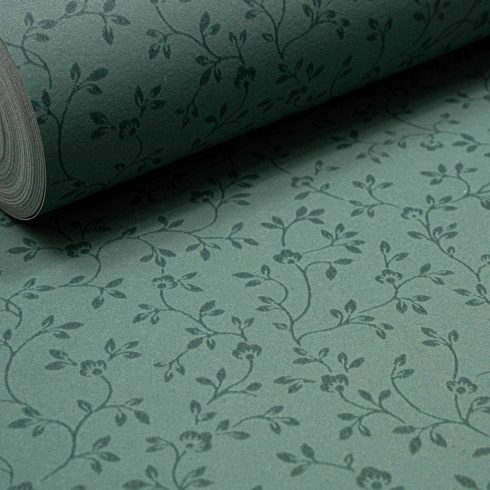 Sophie Laurence Green Small Flower Floral Wallpaper – Non-Woven Vinyl Thick Smooth Finish, Luxury Flower Pattern Feature Wall Wallpaper Roll 10M X 0.53M For Living Room, Bedroom & Hallway