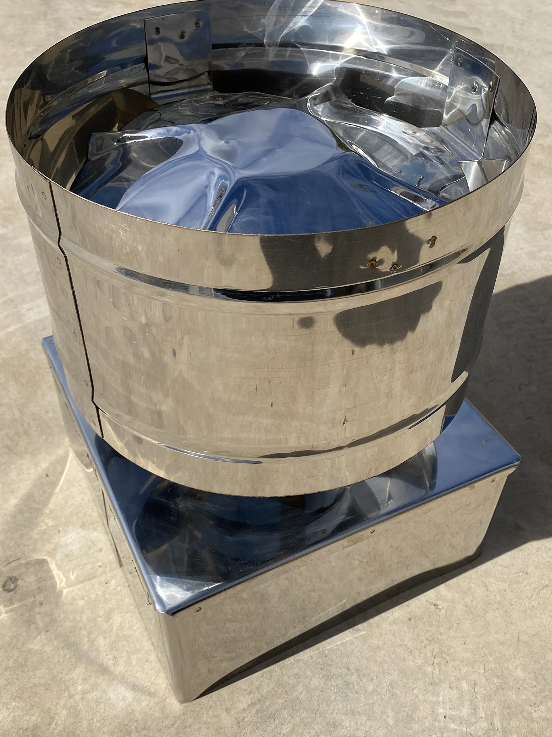 Fumaiolo, comignolo, antivento a botte base quadra Inox (22x22cm)