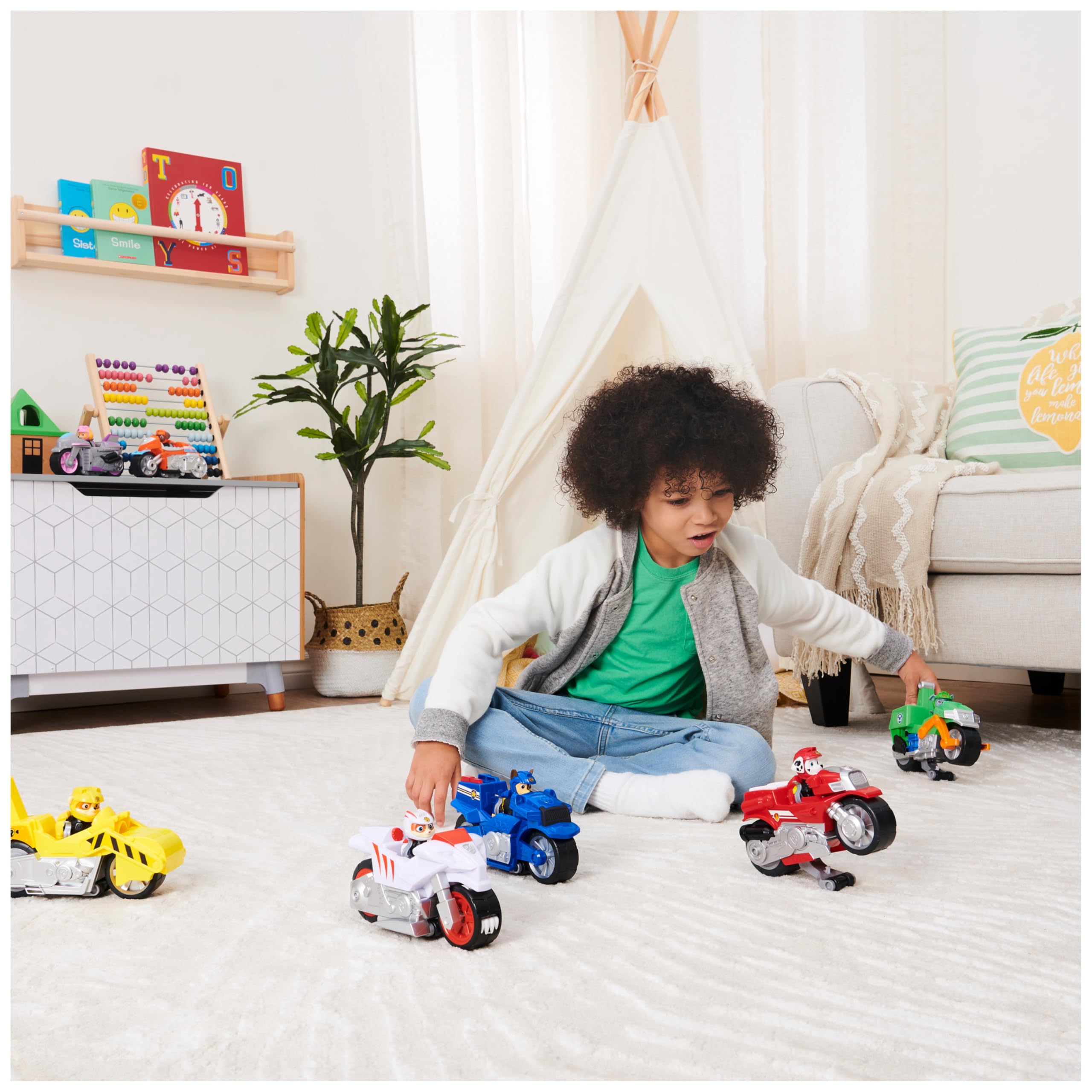 Paw Patrol - Pat Patrouille - Véhicule Figurine Chase Moto Pups - Moto Retro Friction Et Figurine À Collectionner - Pat Patrouille Jouet - Voiture Enfant - Jouet Enfant 3 Ans Et +