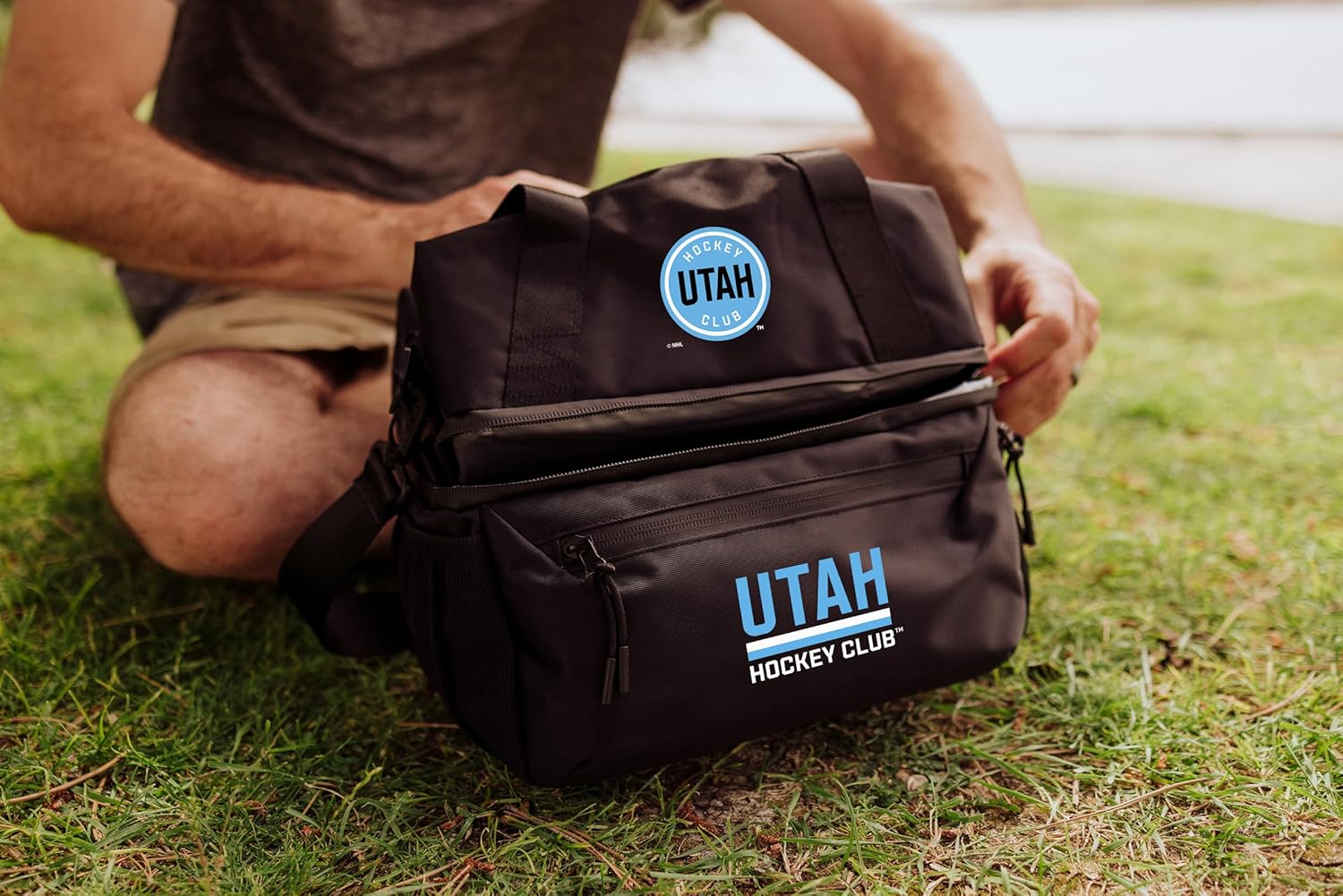 PICNIC TIME NHL Utah Hockey Club Tarana Lunch Bag Cooler with Utensils Made from Recycled Material, Lunch Box with Picnic Set, Upcycled Lunch Cooler Bag, (Carbon Black)