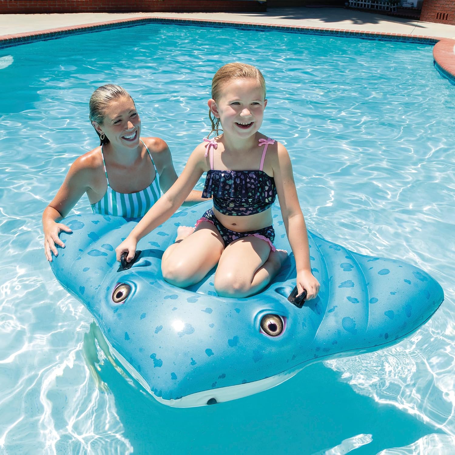 Intex Stingray Ride-On, Deflated Size: 1.85m x 1.45m (57576NP) - Image 2