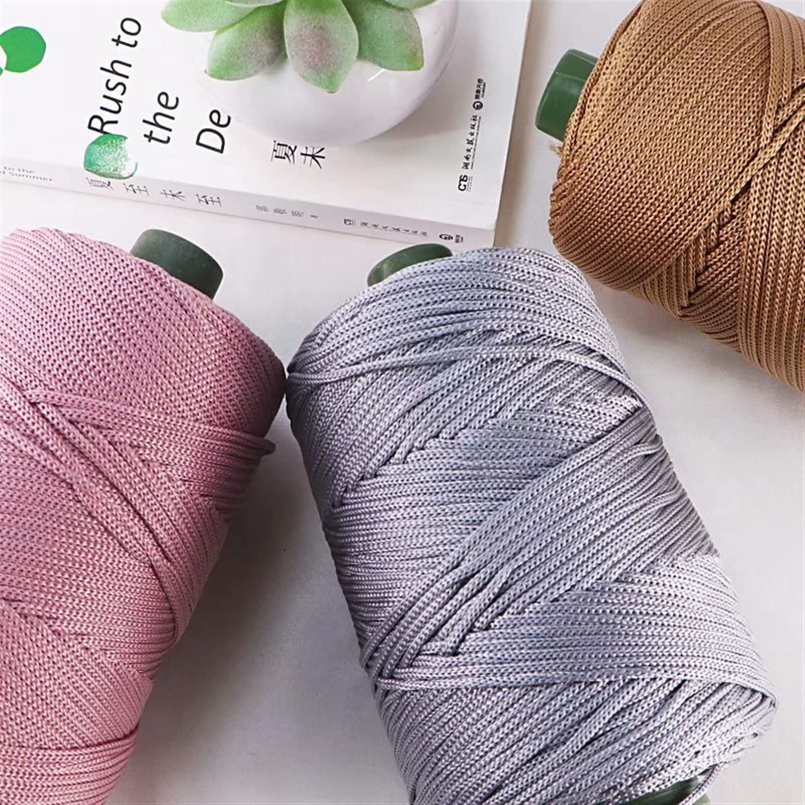 Hilos de Ganchillo de Punto Huecos Huecos de 3 mm de 200m / Roll for Bricolaje Bolso Bolso Canasta Chunky Trapillo Cordón de Nylon Hilo Redondo Redondo Cuerda Ovillos Lanas