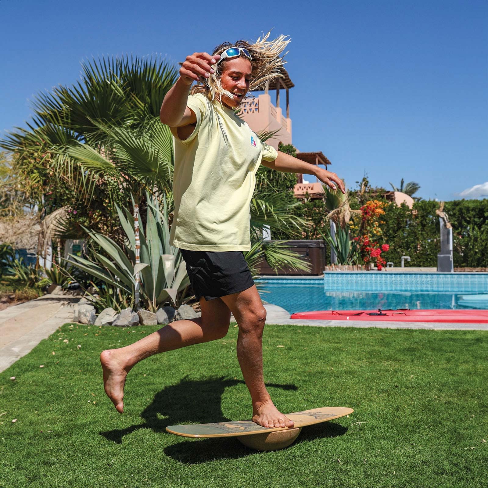 F2 Marken Balance Board Set mit Korkrolle oder Halbkugel 14 Modelle wählbar Rutschfestes Board Balance Training Fitness Holz 8 lagig Training und Spaß für Kinder und Erwachsene