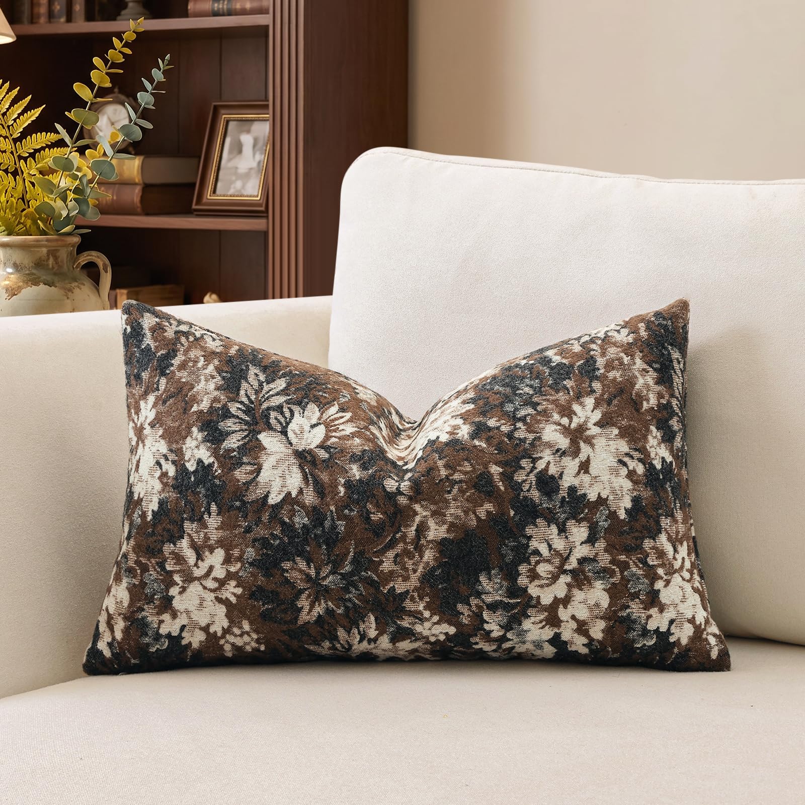 JOTOM Vintage Floral Cushion Cover 40x60 cm Double-Sided Decorative Throw Pillow Cover Chenille Farmhouse Couch Cushion Case for Living Room Sofa Bed Home Decor Pack of 1 (Coffee Brown)