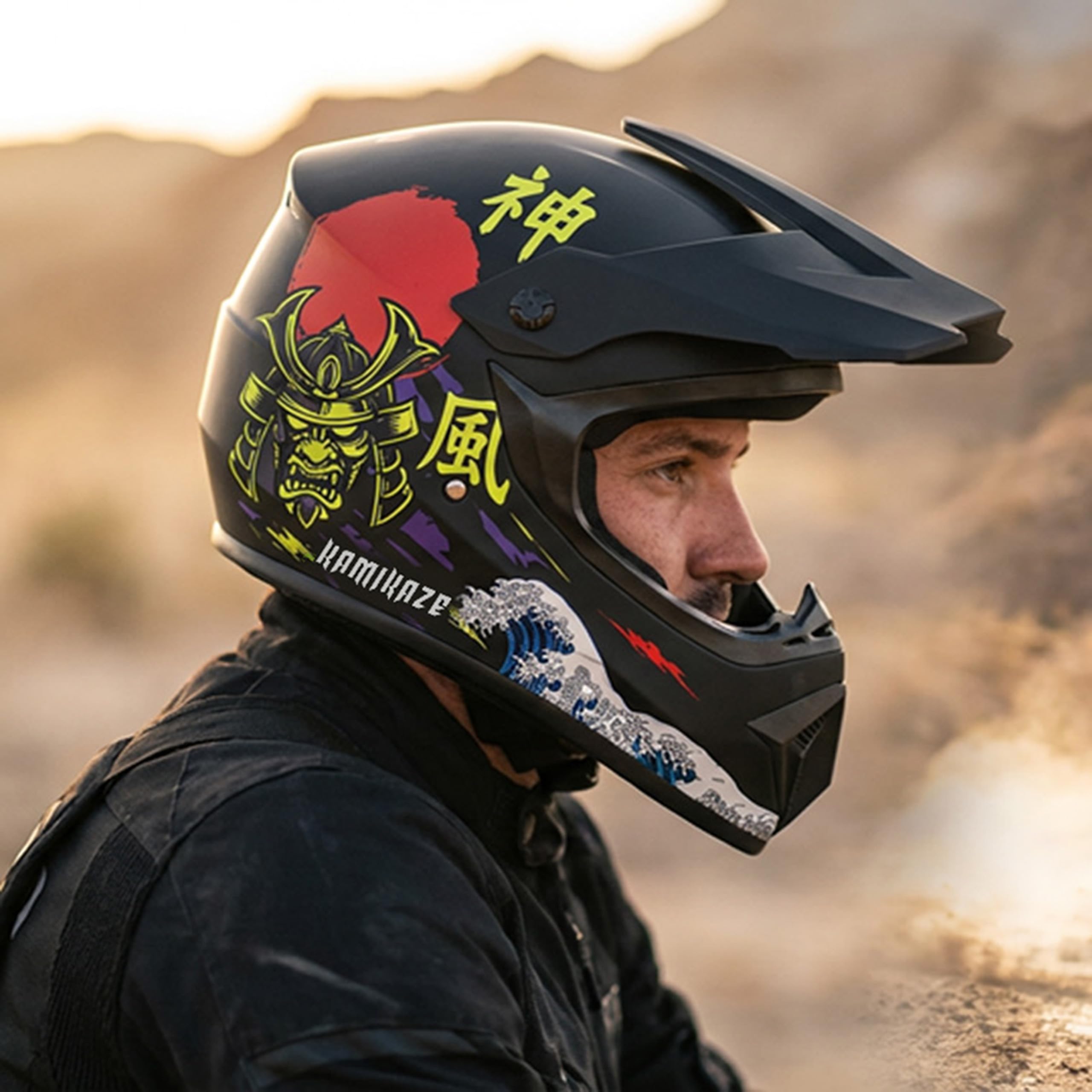 Casco integrale Kamikaze Katana, taglie M, L e XL, casco protettivo per ciclismo, monopattino, pattinaggio a rotelle e skateboard, leggero, comodo e resistente