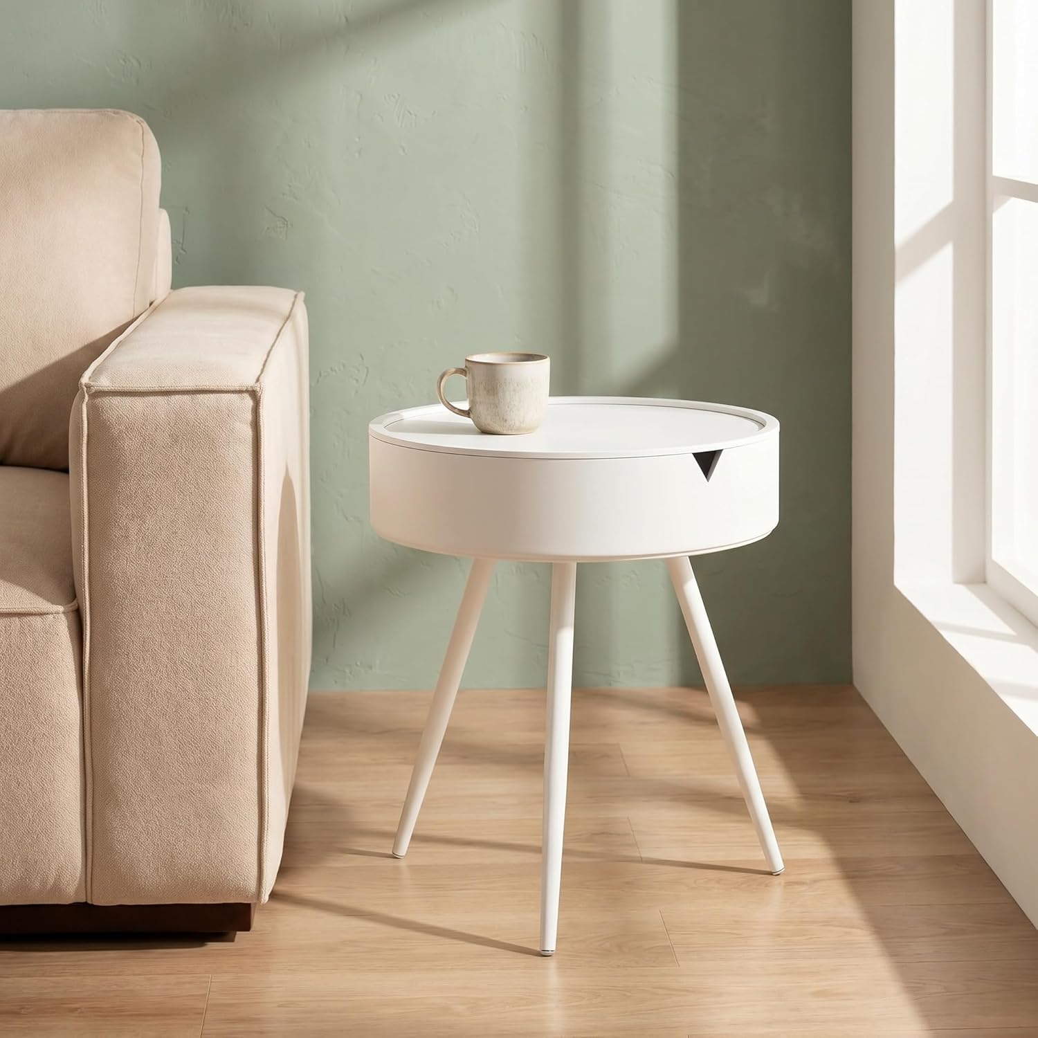 Modern Round Bedside Table, Stylish Rattan Side Table for Living Room, Versatile Outdoor Coffee Table, Nightstand & Small Cocktail Tea Desk Black