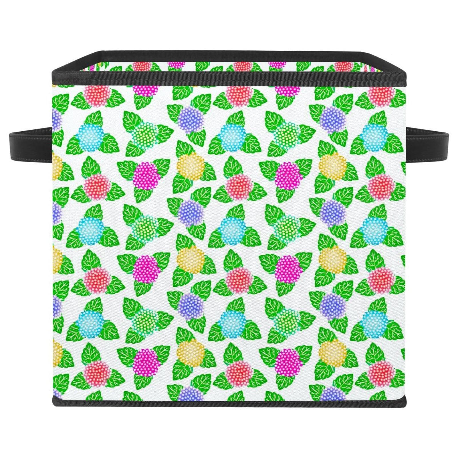 Rangement placard efficace pour livres et vêtements avec motif floral