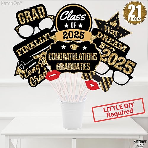 Vista 12 de KatchOn, Accesorios para cabina de fotos de graduación 2025 – Paquete de 21 Accesorios de fotos de graduación 2025 para decoraciones de graduación