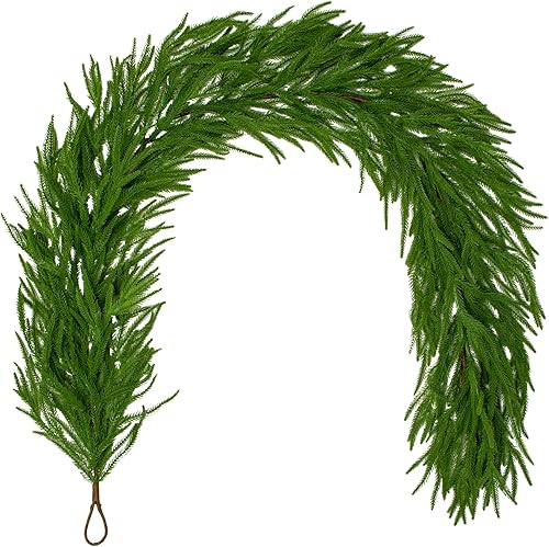 Miniatura 8 de Hollyone Guirnalda de pino de Norfolk de 2.7 m con toque real, guirnalda de pino de invierno con bayas rojas, guirnaldas de Navidad artificiales de