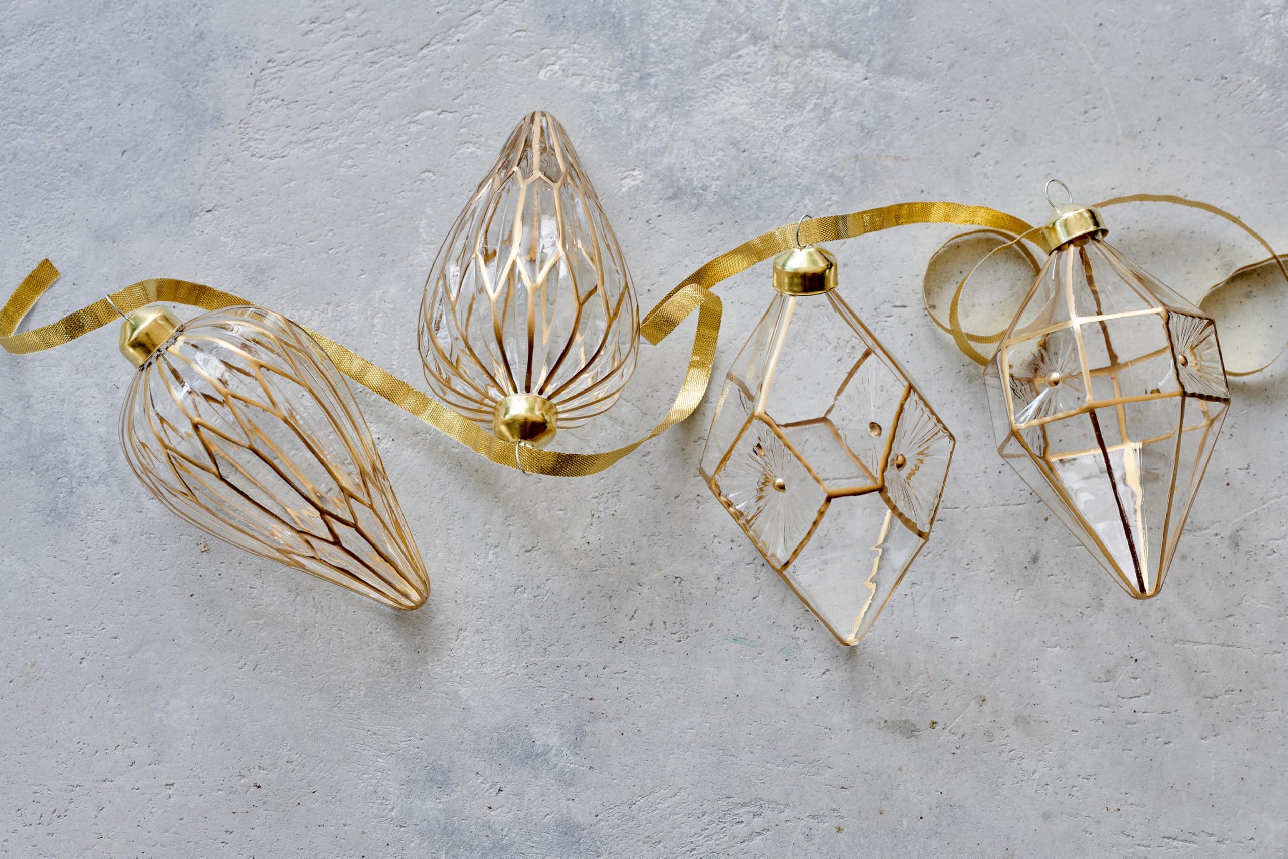 Adornos para árbol de Navidad de cristal, 12 cm, diamantes y conos para colgar, juego de 12 unidades, colgantes para árbol de Navidad, adornos transparentes y dorados