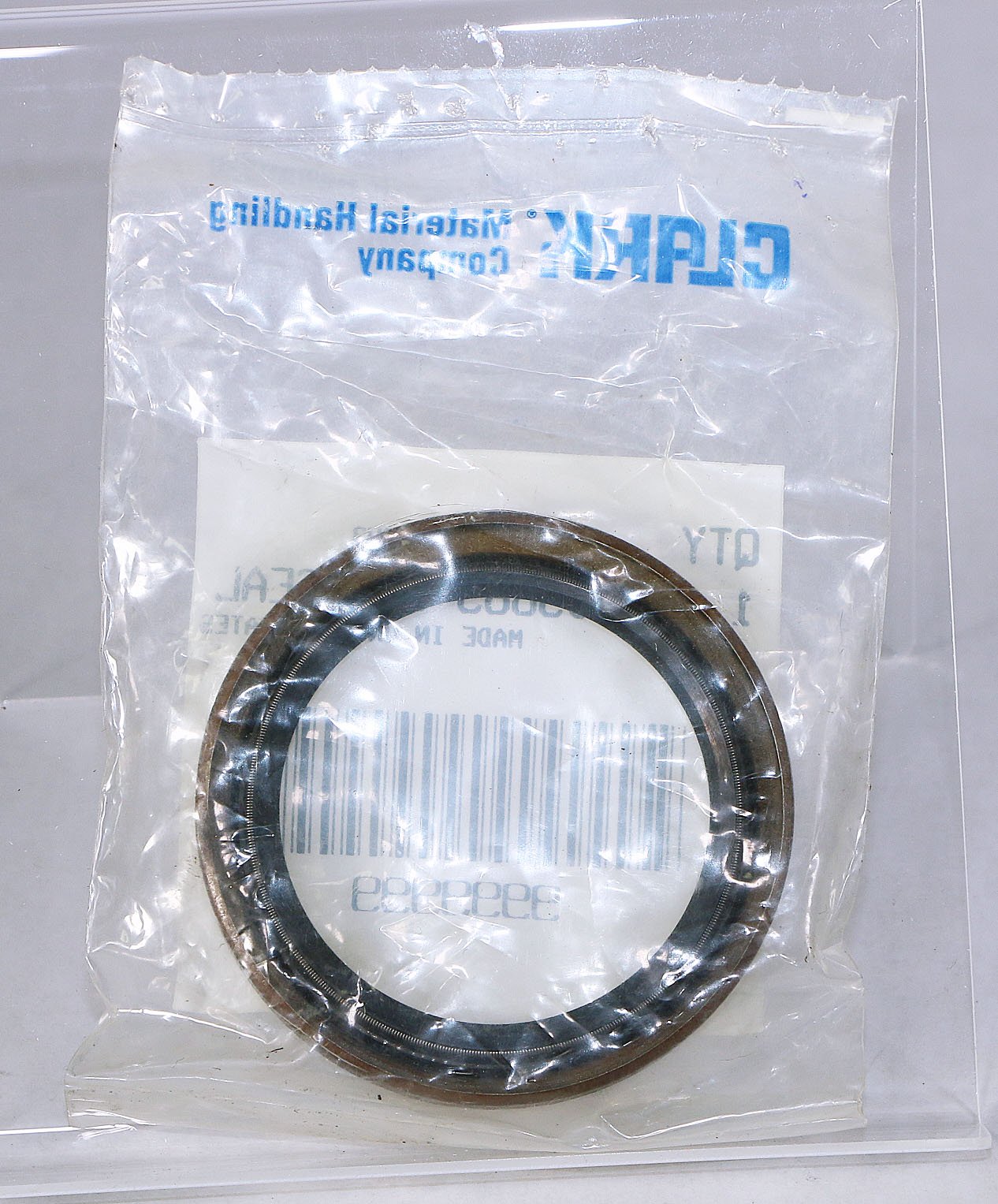 Amazon.com: OIL SEAL 2109665 : Automotive