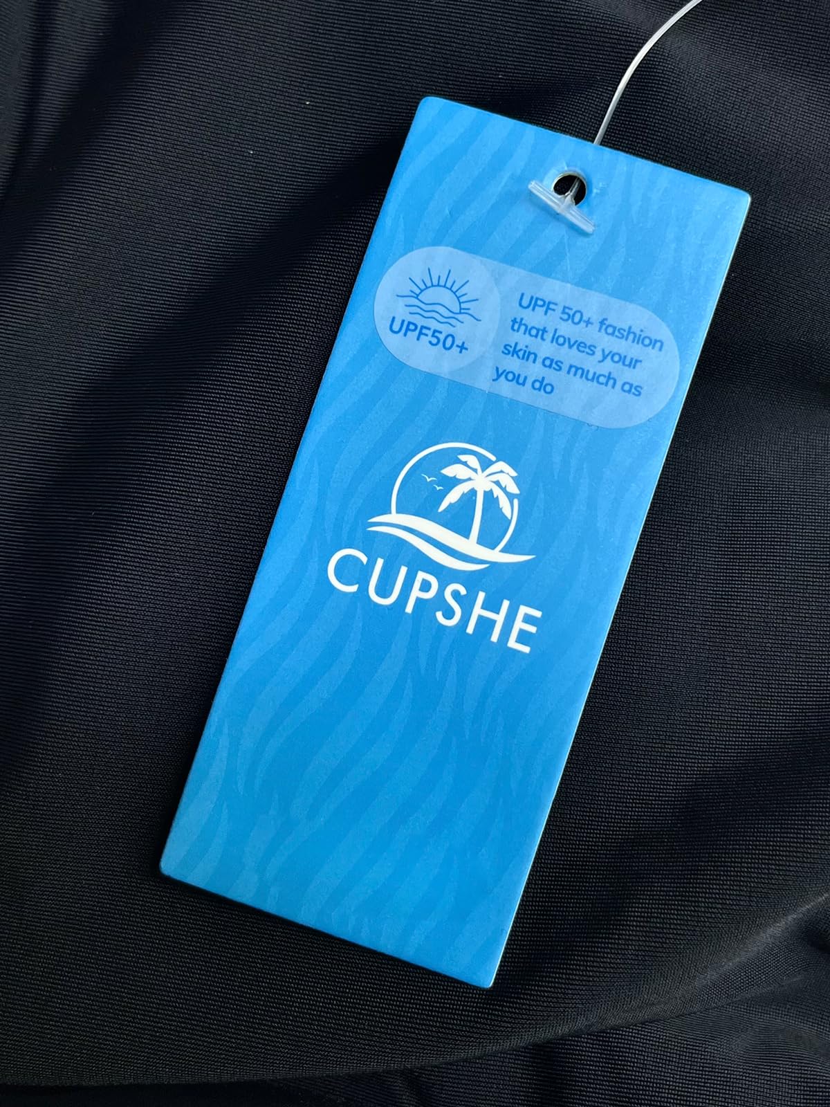 CUPSHE Damski jednoczęściowy strój kąpielowy Rash Guard z długim rękawem wycięcie UPF 50+ UV głęboki dekolt w serek O-ring