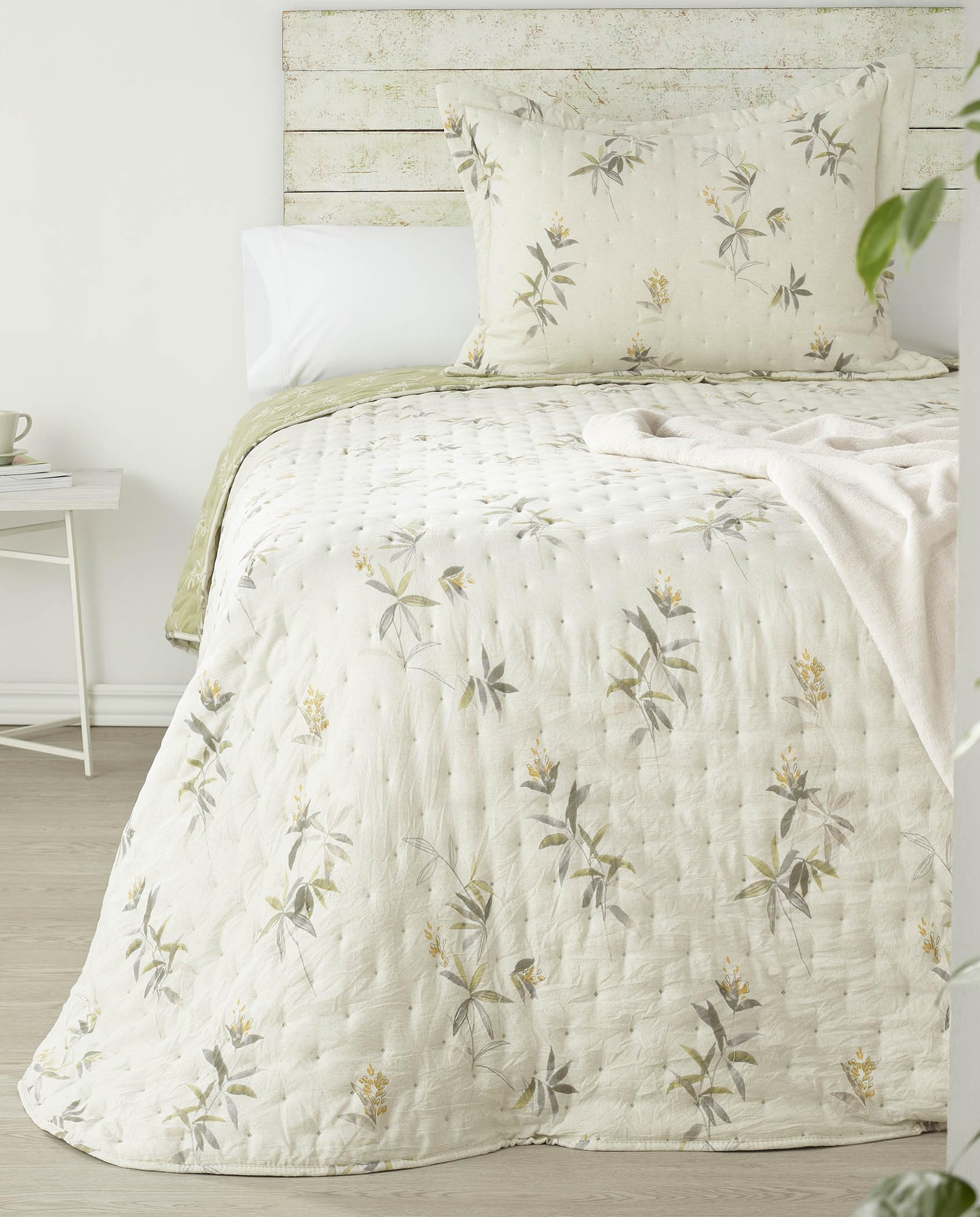 Atenas - Colcha Bouti - Disponible para Cama Individual y de Matrimonio - Colchas Decorativas de máxima Calidad - Modelo AMARANTA (Cama de 180)