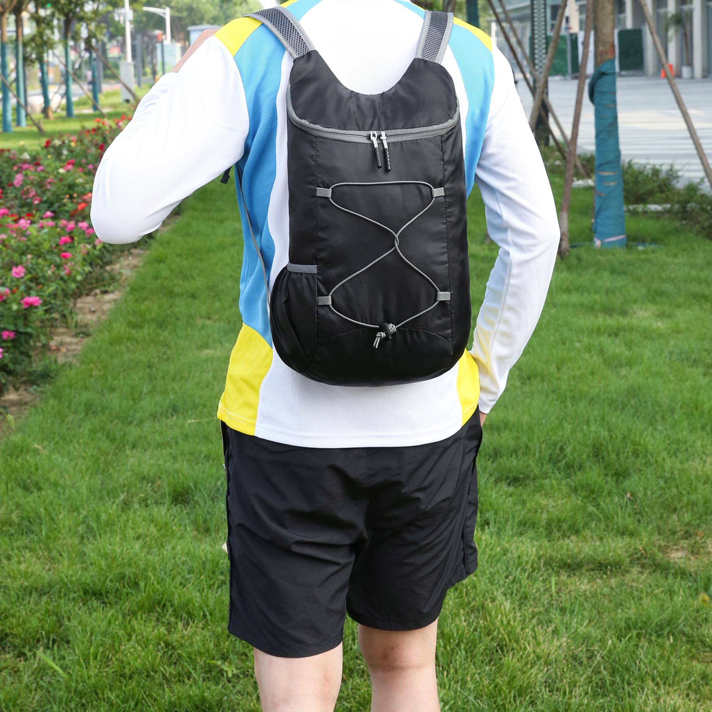 Mochila de senderismo plegable ligera de 16L para viajes, resistente al agua, bolsa de gimnasio para hombres y mujeres, Negro y gris, Pequeño, Ligero, plegable 8