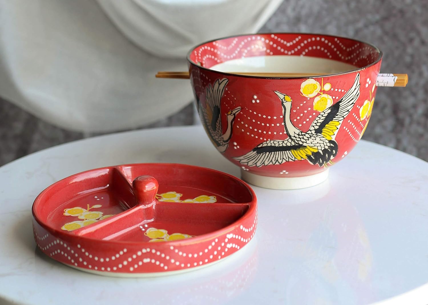 Ebros Japanese Dining Tempura Udon Noodles And Tentsuyu Dipping Sauce Large 6"D Bowl With Condiment Divider Lid And Bamboo Chopsticks With Built In Rest Set (Flying Crane With Yellow Cherry Blossoms)