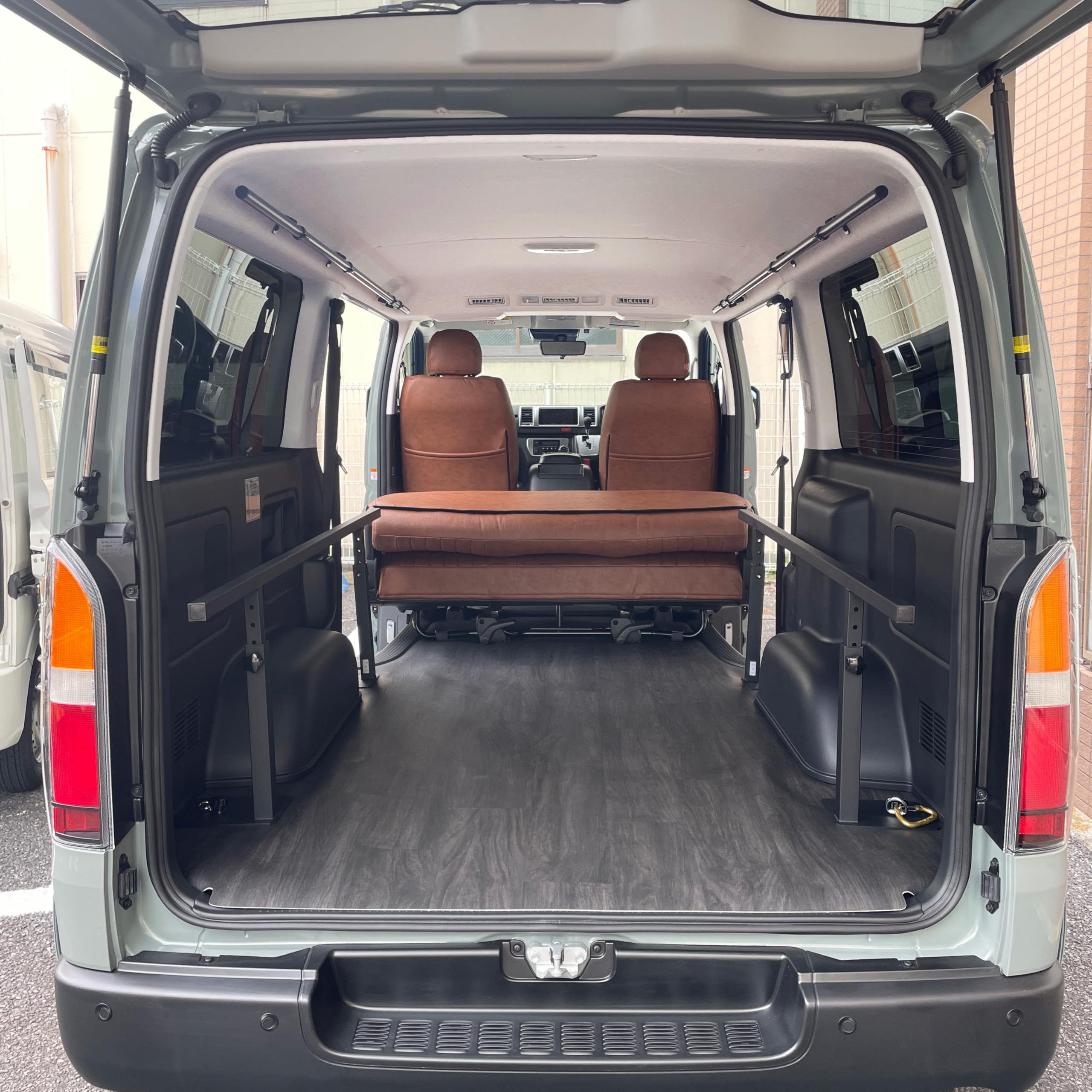 Amazon | ［NAMINORIKOZOU BLACK］200系ハイエース スーパーGL