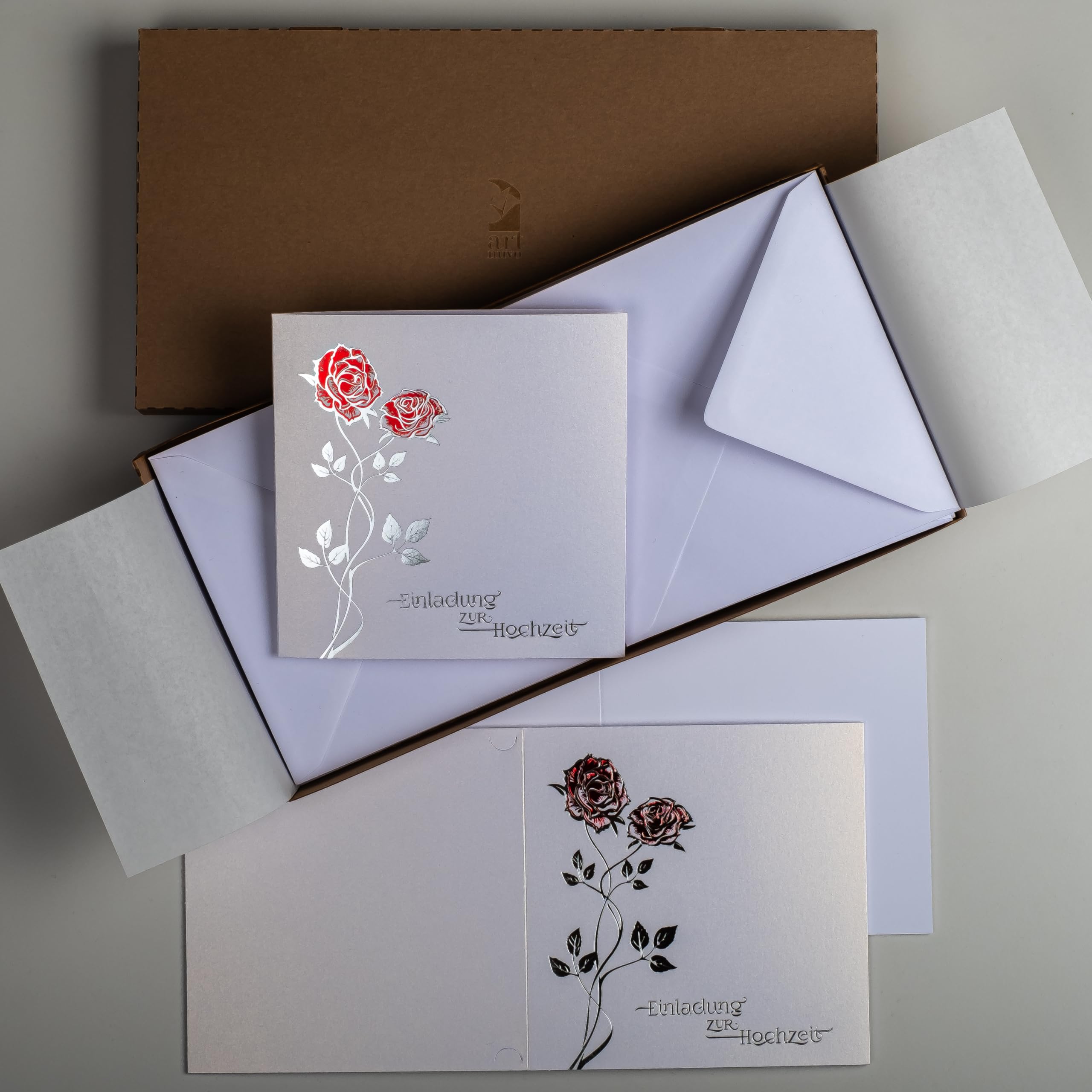 HOCHZEITSEINLADUNGEN - SATZ 20 St, 135x135mm MIT BEDRUCKBAREN EINLAGEN UND UMSCHLÄGEN FÜR HOCHZEIT – FARBIGE, METALLISCHE FOLIE, GEPRESSTES MUSTER AUF METALLICPAPIER, ZAP_DE_21