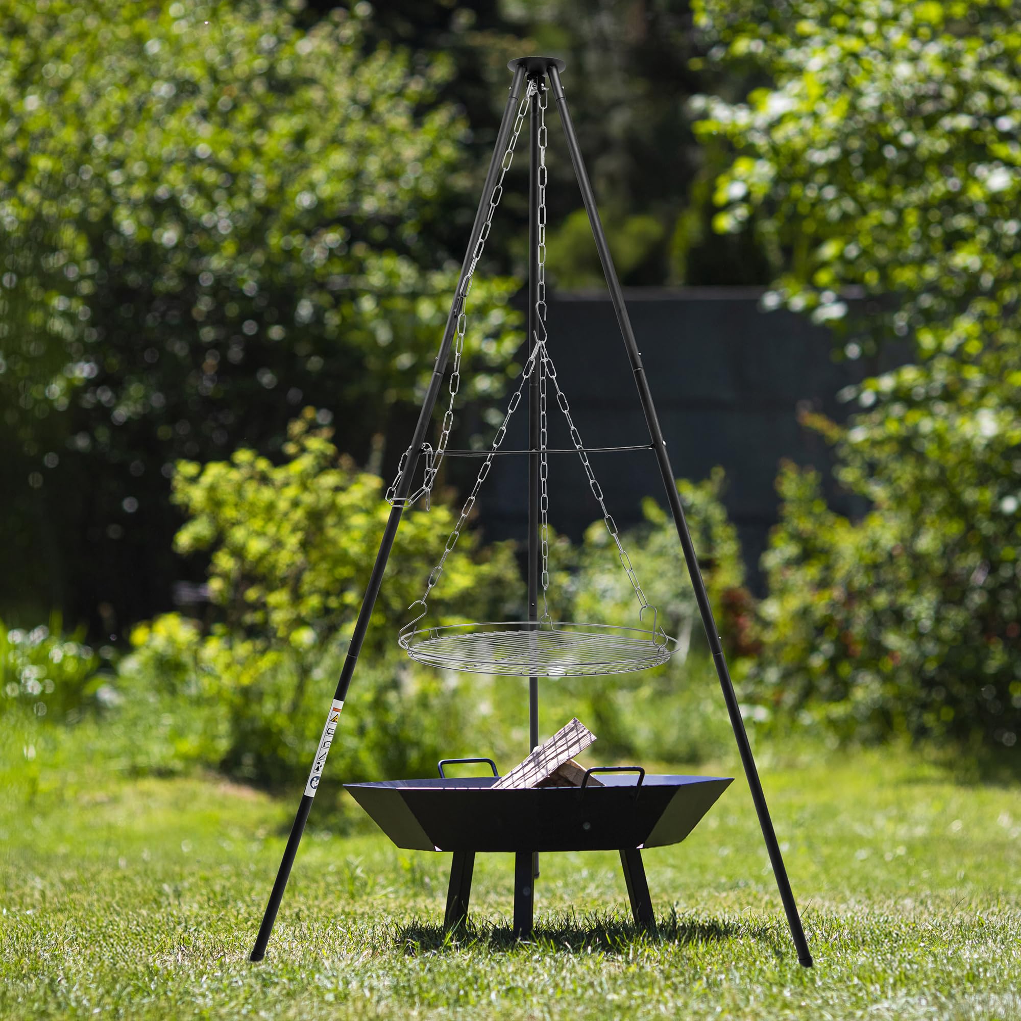 BROWIN® Dreibein-Grillgestell mit Grillrost 330551 | 150 cm Höhe | 50 cm Durchmesser | Schwarz