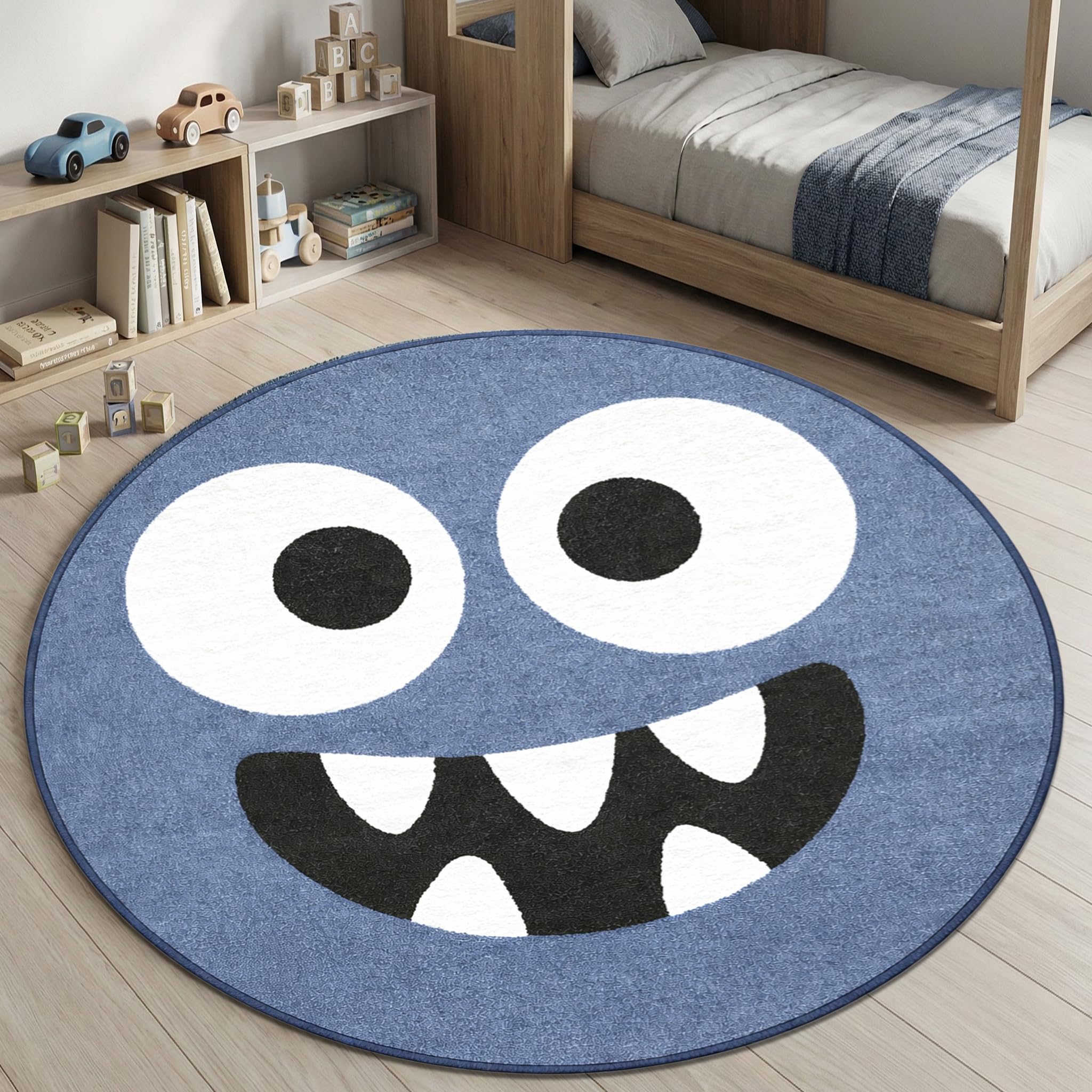 Tapis de jeu visage de monstre bleu pour éveiller l'imagination