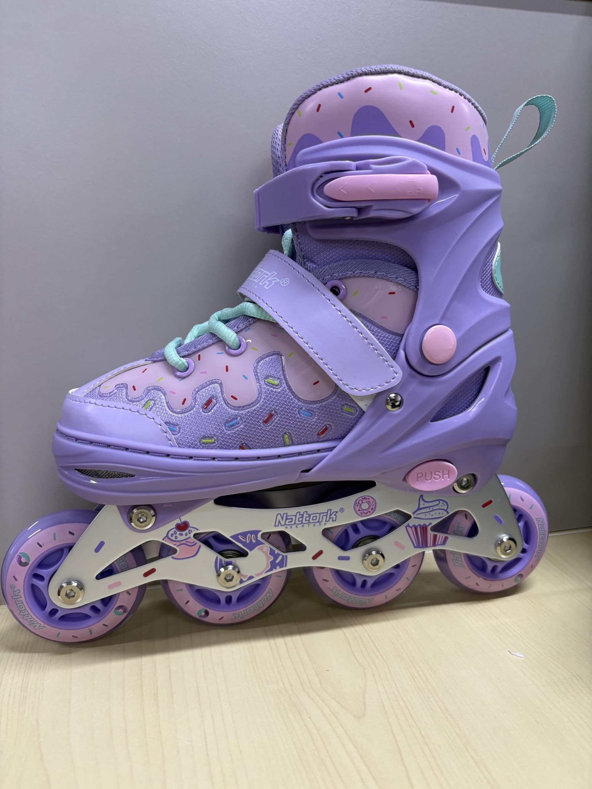 Nattork Rollers en ligne pour enfants et filles, réglables avec roues lumineuses, protection de sécurité pour sports d'intérieur et d'extérieur