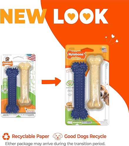 Vista 3 de Nylabone Original Bone Flexi - Juguete masticable para perros, juguetes flexibles para masticadores moderados y suaves, sabor a pollo, mediano