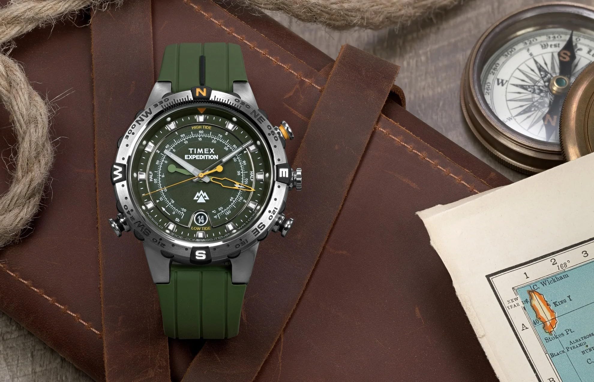 Timex TW2Y14400 Expedition Tide-Temp-Compass - Orologio al quarzo da uomo, 45 mm, cinturino in silicone verde con quadrante verde e cassa in acciaio inox