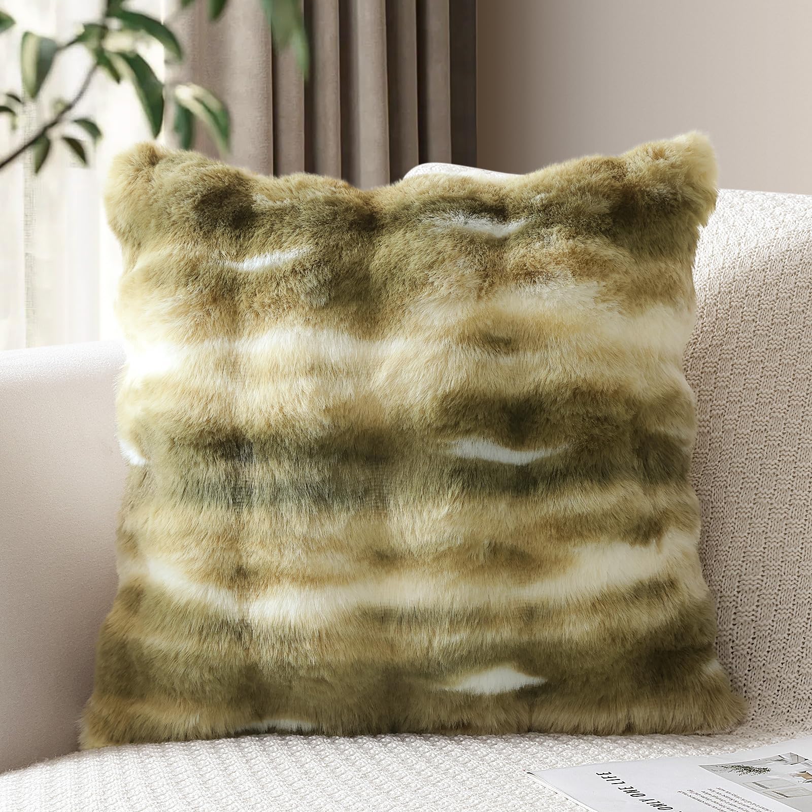 JOTOM Set of 1 Plush Cushion Cover 45x45 cm Soft Decorative Throw Pillow Cover Fluffy Faux Fur Pillowcase for Couch Sofa Bedroom Pillow 18x18 Inch (Green) — image 1