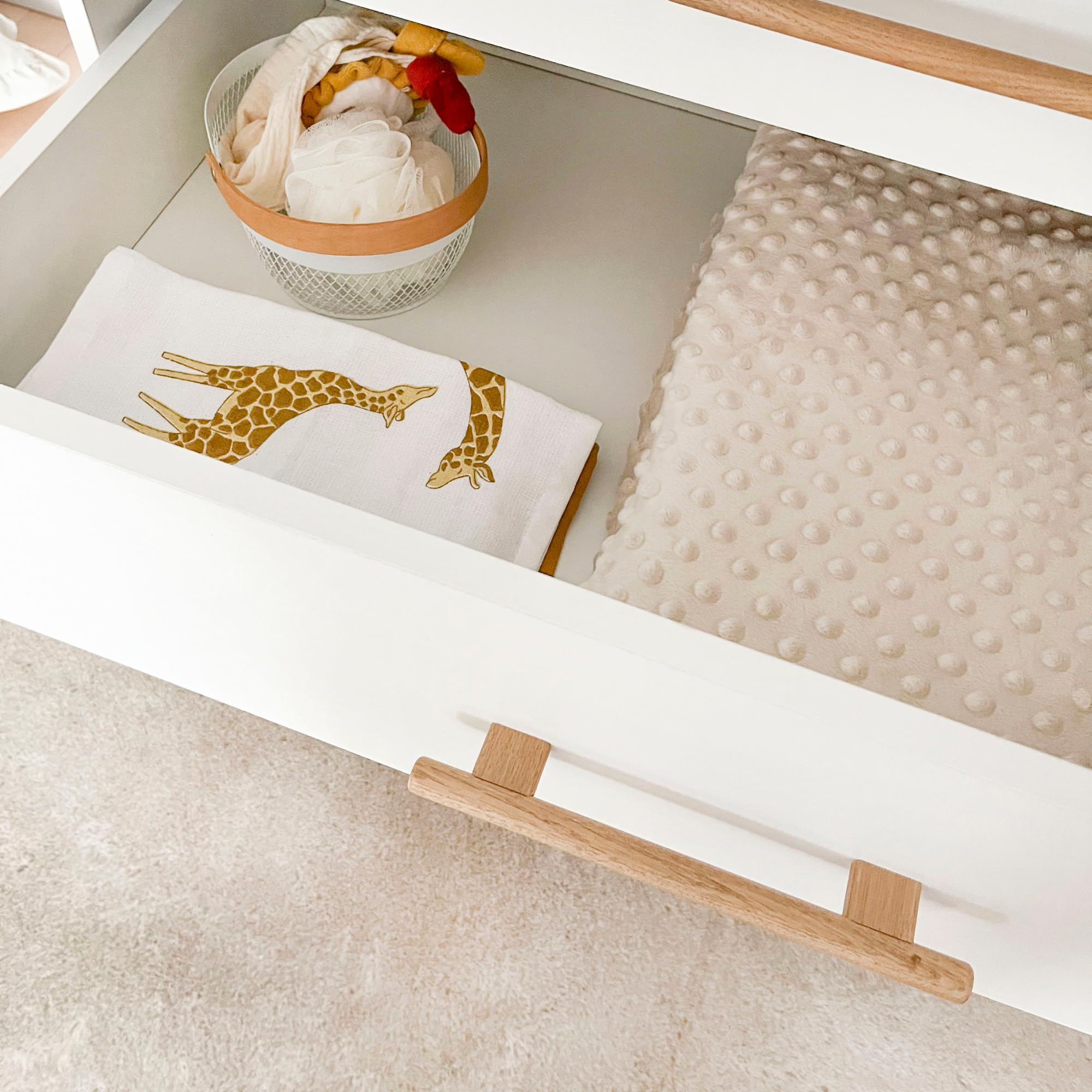 ATB Table a Langer Bebe ILA - Commode Chambre Enfant - Compacte Enfant Meuble de Rangement - Commode a Langer Bebe - Réalise Chambre Bebe Complete avec Un Lit - Baby Tables à Langer - Plan à Langer