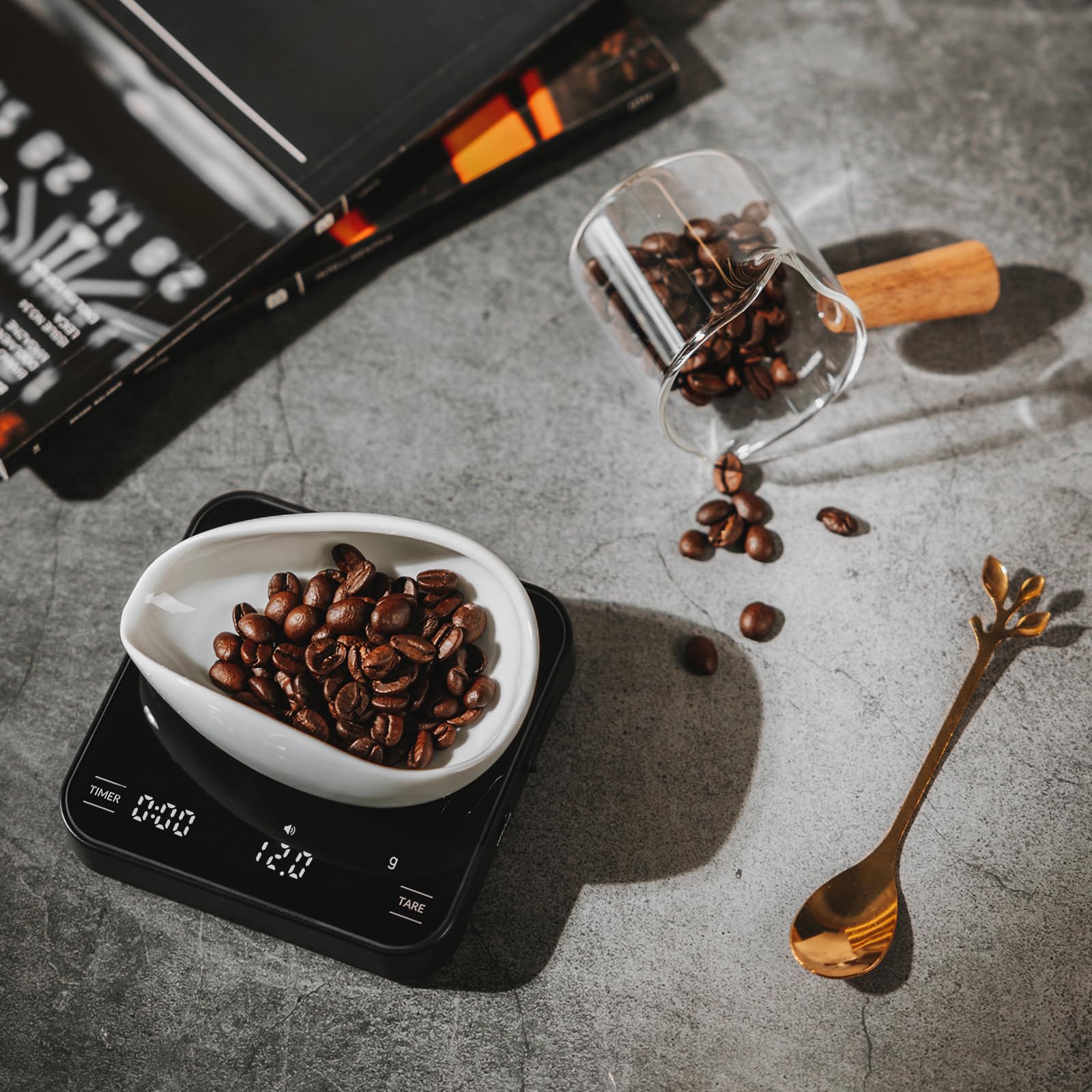 Kaffeewaage mit Timer, wiederaufladbare Espressowaage, 2 kg/0,1 g, präzise digitale Kaffeewaage für Espresso & Übergießen, 4 Modi (manuell, Auto, Verhältnis, Wasserfluss), gehärtetes Glas