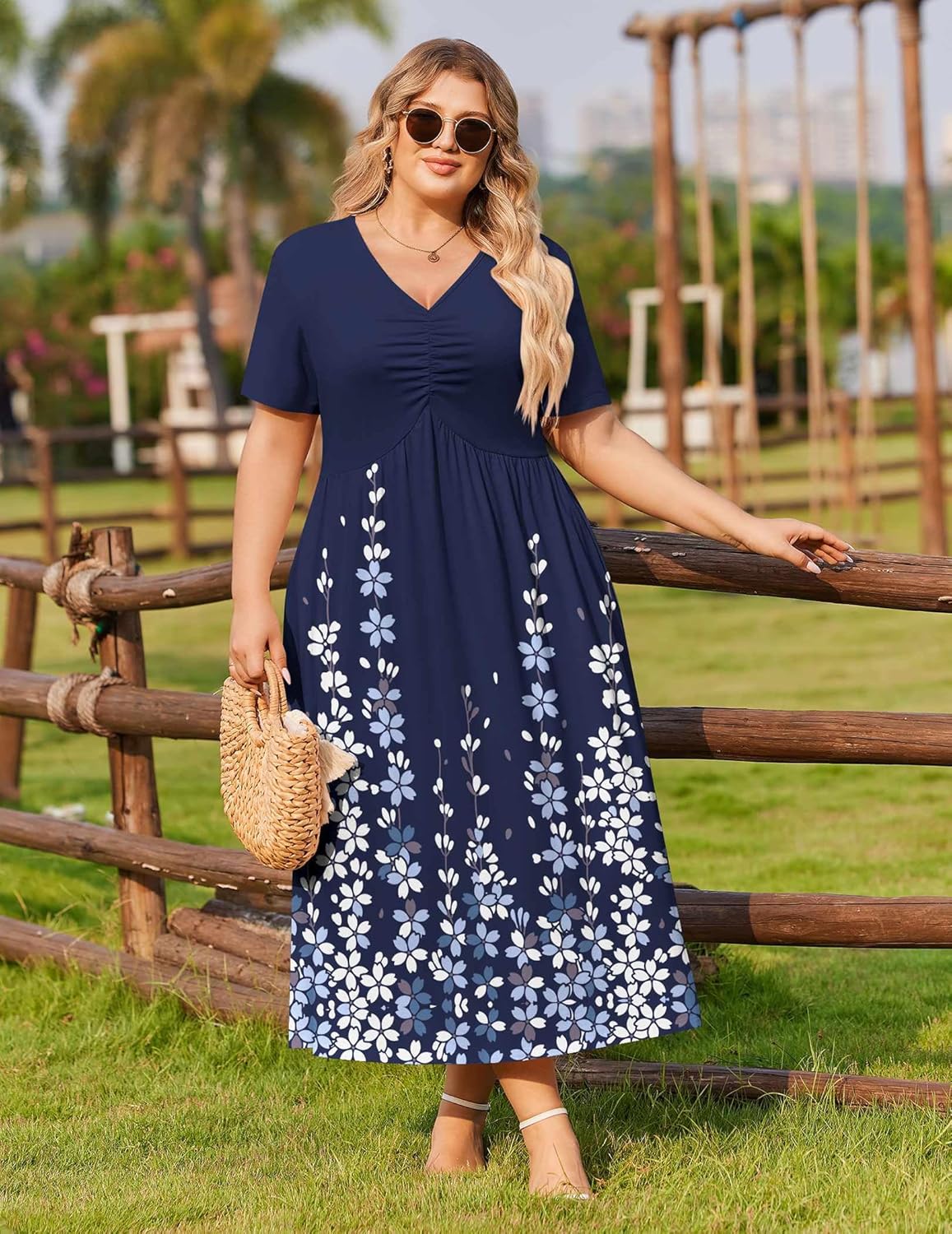 IN'VOLAND Women Plus Size Short Sleeve Dress Summer Casual V-Neck Ruched Aline Midi Dresses with Pockets