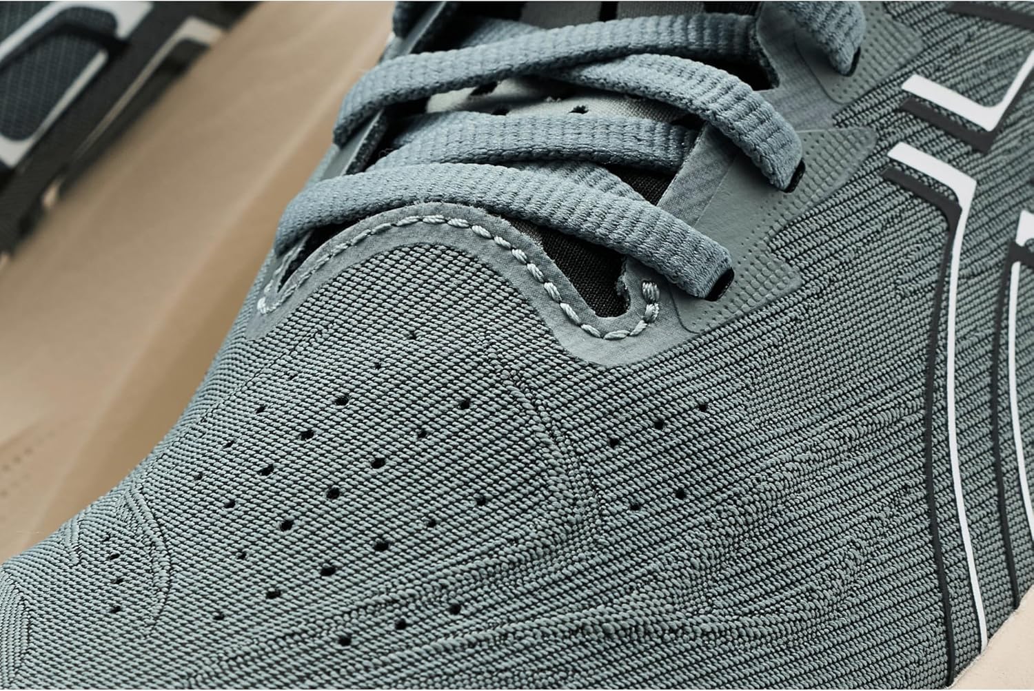 ASICS Men's GT-2000 14 Running Shoes