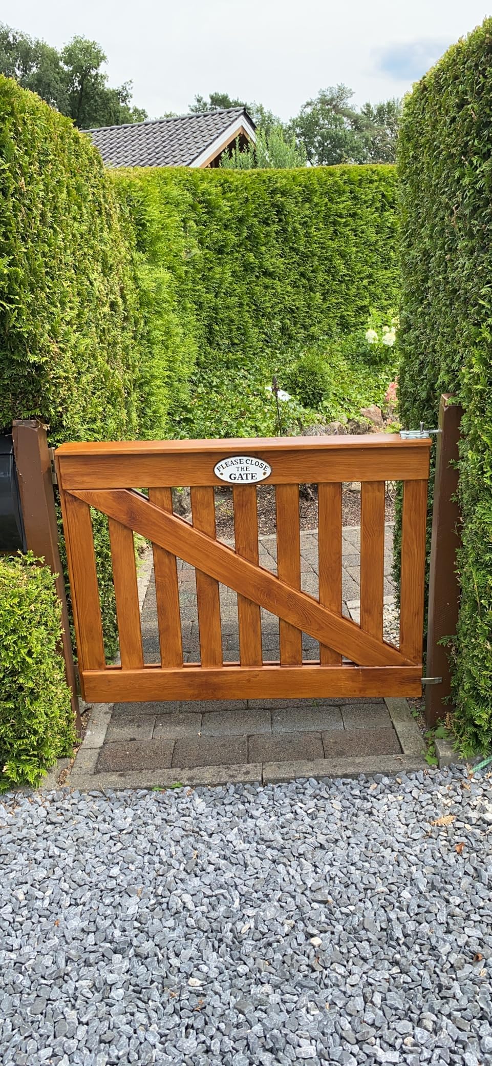 Bastionshop - Gartentor Holz, Gartentür aus Holz - Rustikale Holztor mit Pfosten und Verriegelung, Zauntor aus massivem Kiefernholz, Lattenzaun Tor - Unlackiert, Gate - 120x85cm (v.13)
