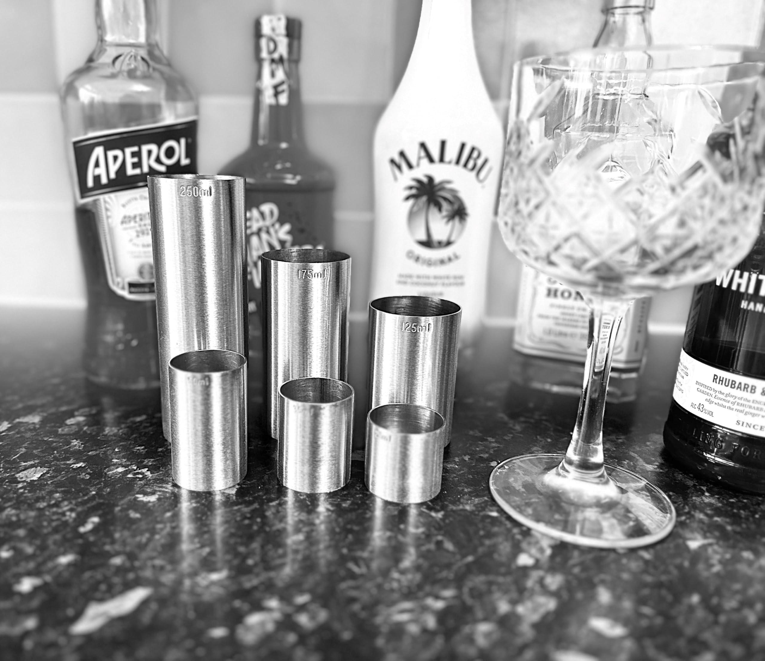 Beaumont Home Bar Professional - Juego de medidores de bebidas de acero inoxidable (6 – 25 ml, 35 ml, 50 ml, 125 ml, 175 ml y 250 ml, calidad comercial de pub y restaurante (FS) (PK1)