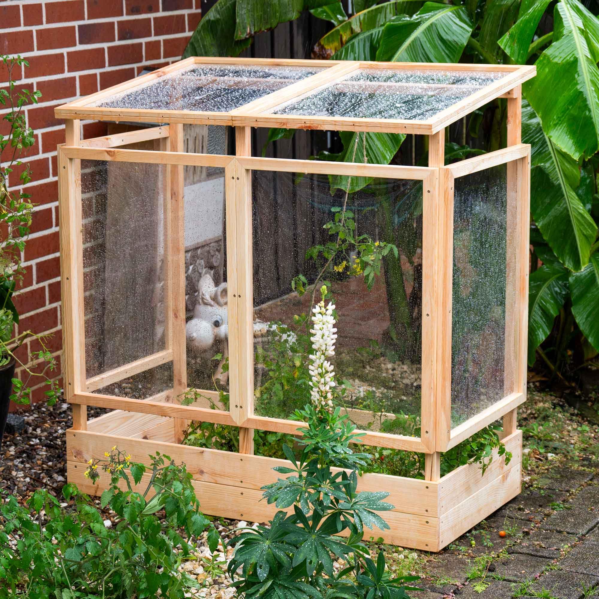 dobar® Tomatenhaus aus Holz mit PVC-Schutzscheiben kleines Gewächshaus für Tomaten, Gurken & Gemüse im Gartenbeet Pflanzenhaus mit Rankhilfe für geschützten Gemüseanbau 116 x 71 x 120 cm