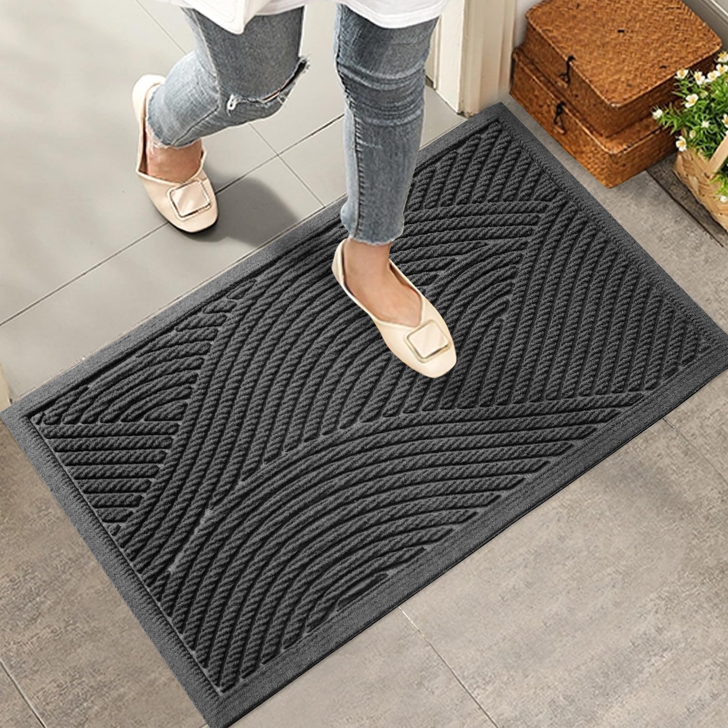 Sturdy Front Door Mat, Absorbent Muddy Dirt Resist Welcome Door Mats Outdoor Indoor, Stain and Fade Resistant, Non-Slip Backing Entry Mat Low Profile Doormat for Entryway, 29×17, Grey