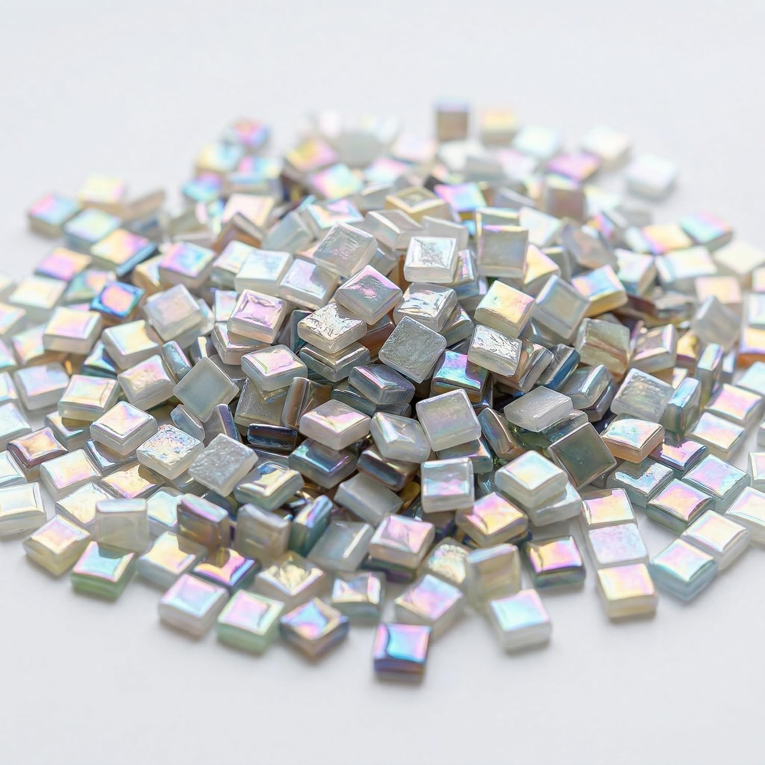 550Pcs Bulk Mosaic Tiles for Crafts, 1.1LB Mixed Colors Iridescent Crystal Stained Glass Pieces for DIY Mosaic Art Projects, Home Decor, Vase Filler & Craft Supplies