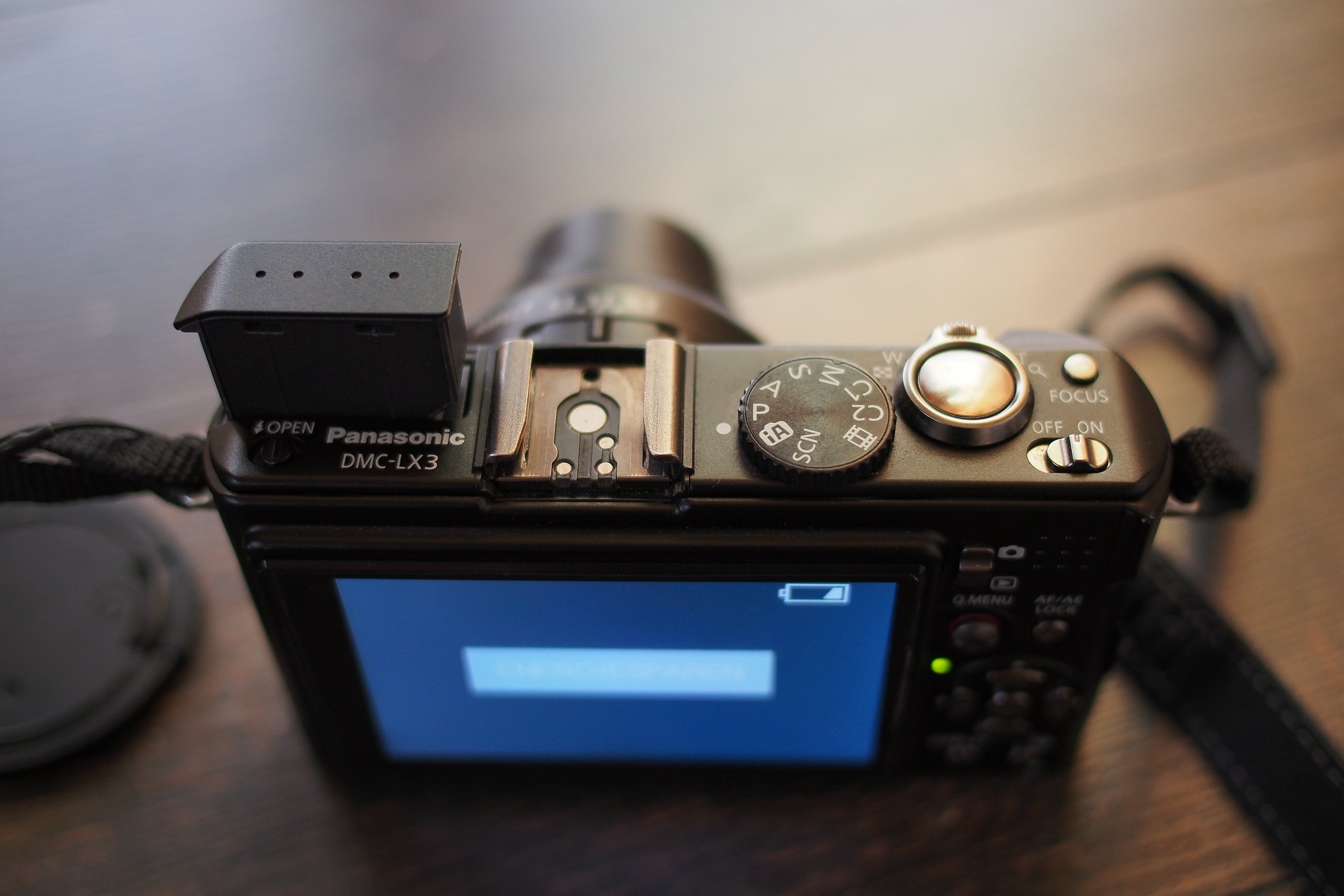 Panasonic Lumix DMC-LX3 Digitalkamera (10 Megapixel, 2.5-fach opt