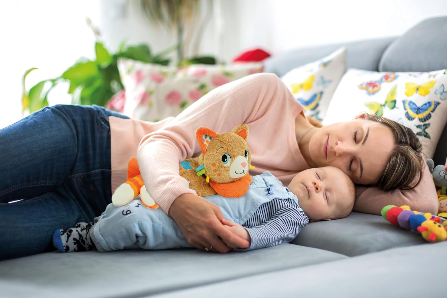 Clementoni - 17771 - Kitty Cat - Spinning Plush Toy - Multisensory Game, Music Game, Baby Toy 0 Months, With Soothing Music And Rhythmic Movements To Calm, Interactive Plush Toy