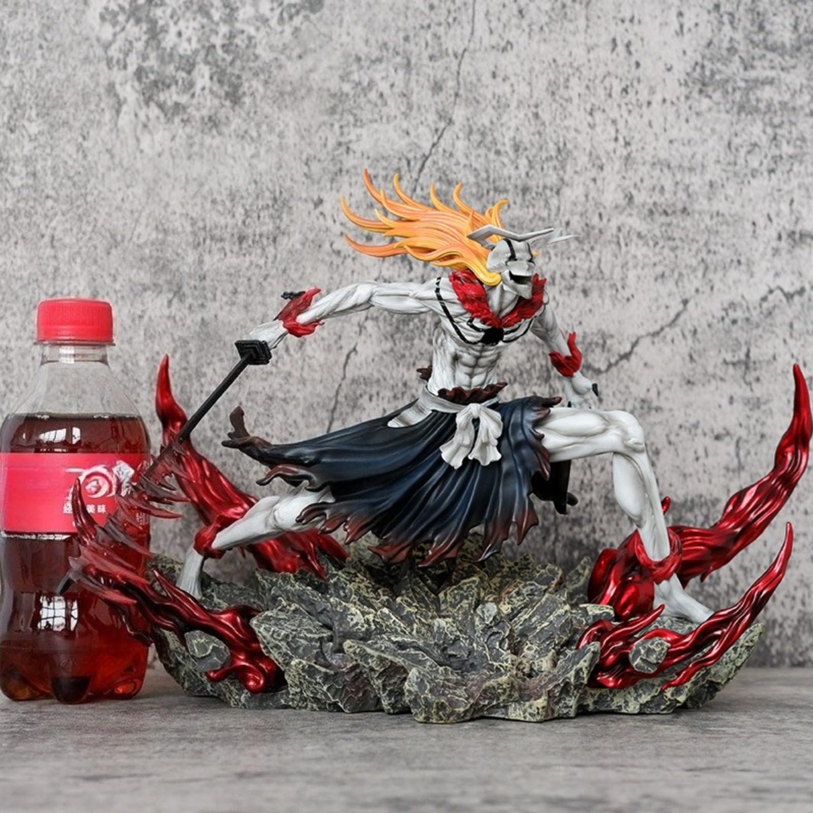 BLEACH 黒崎一護　フィギュア Amazon.co.jp: [YAORUI] 黒崎一護 フィギュア 牛頭一護 人形 完全虚化